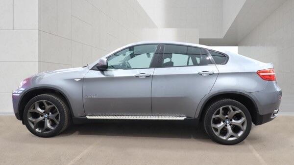 BMW X6 view 8