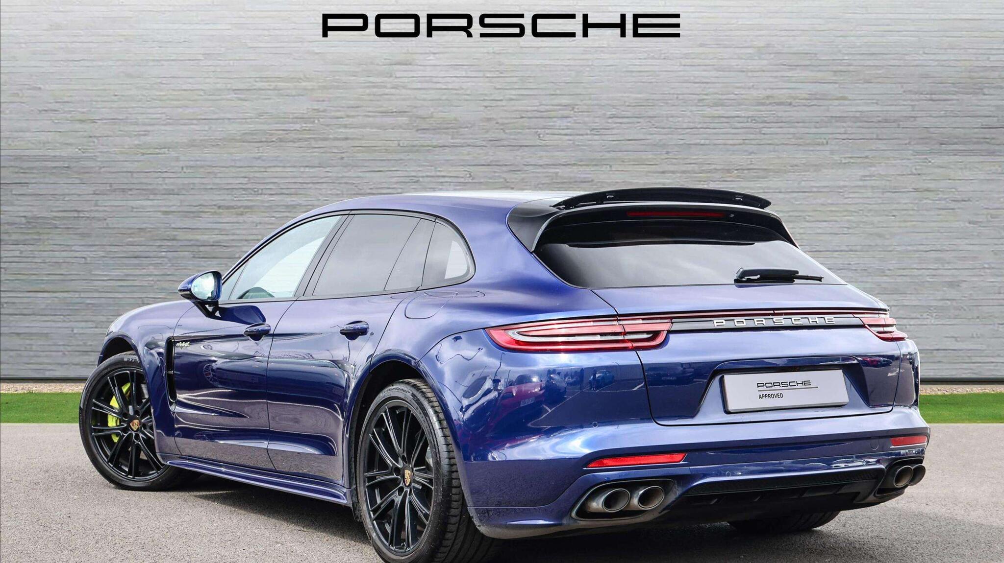 Porsche Panamera view 4