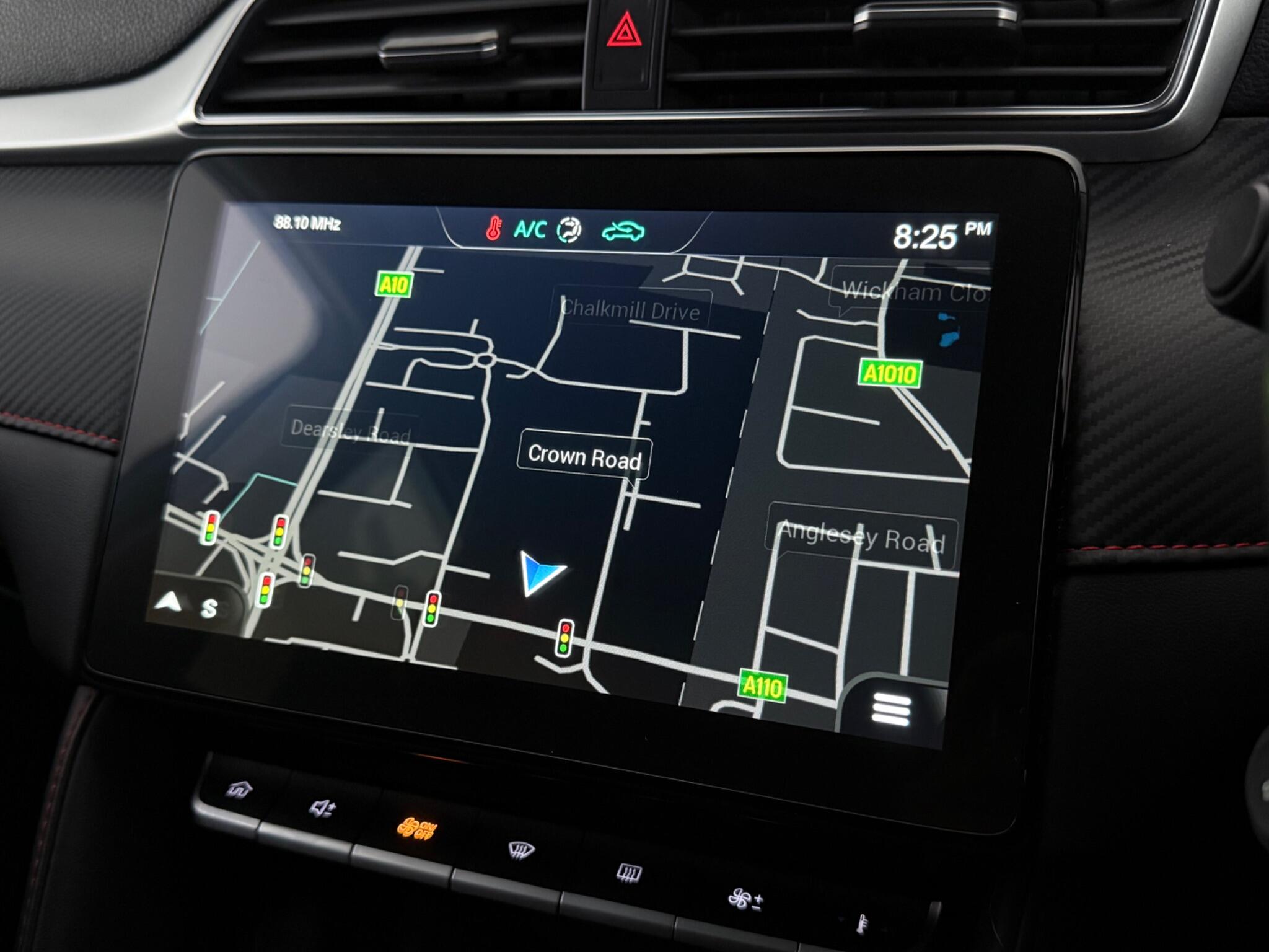 MG ZS view 32