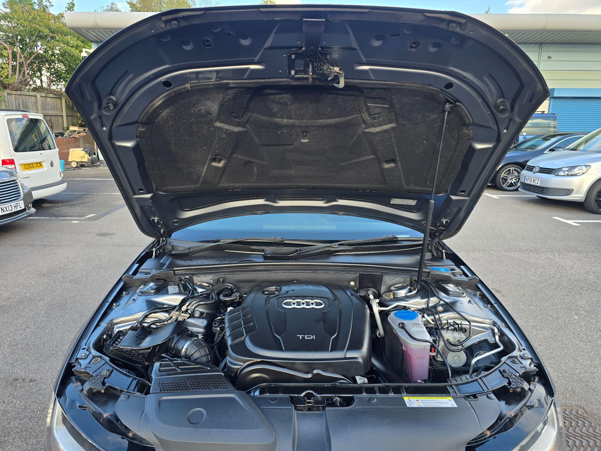 Audi A4 view 64