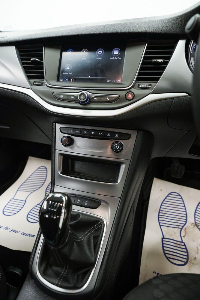 Vauxhall Astra view 21