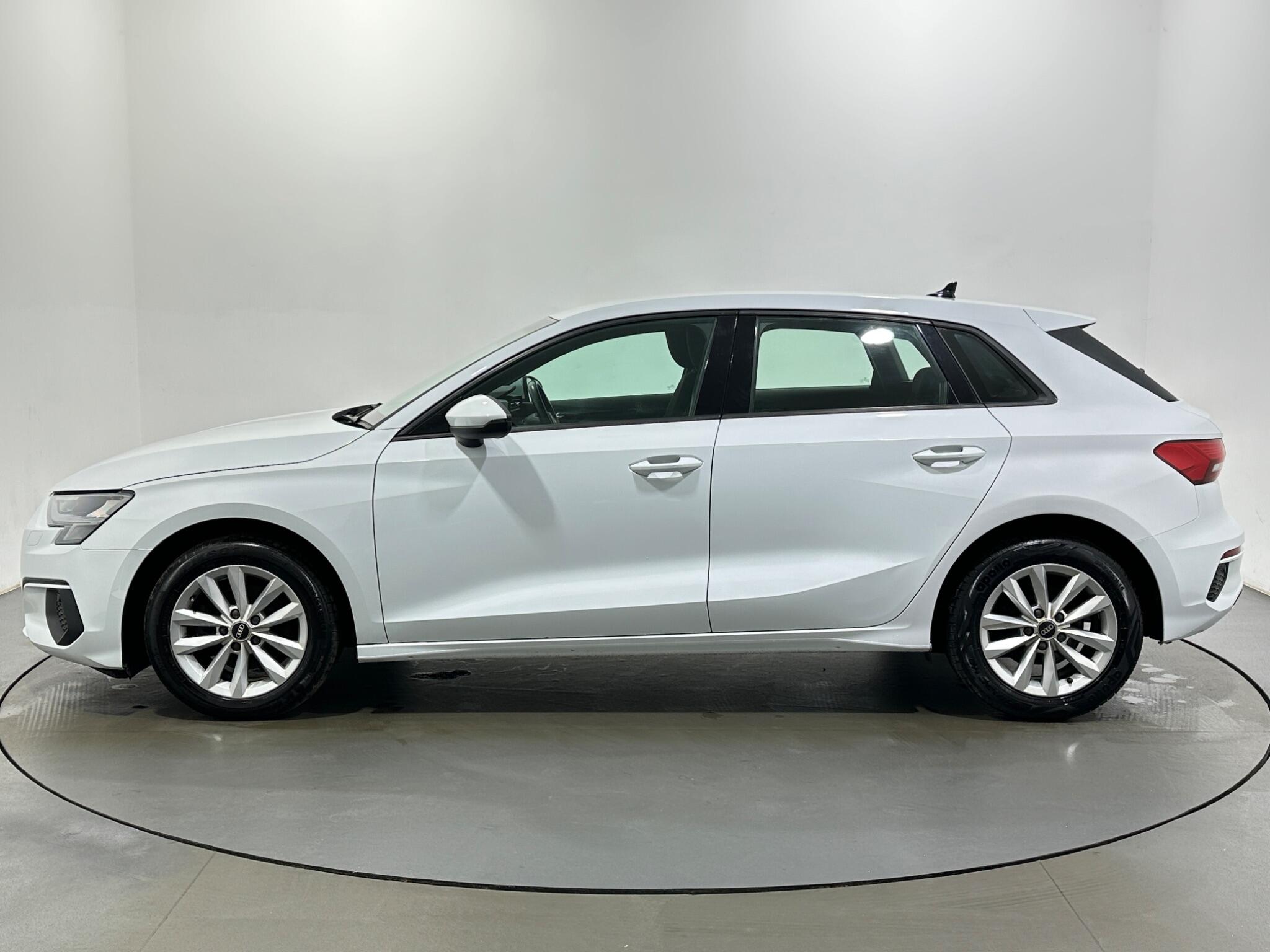 Audi A3 view 5