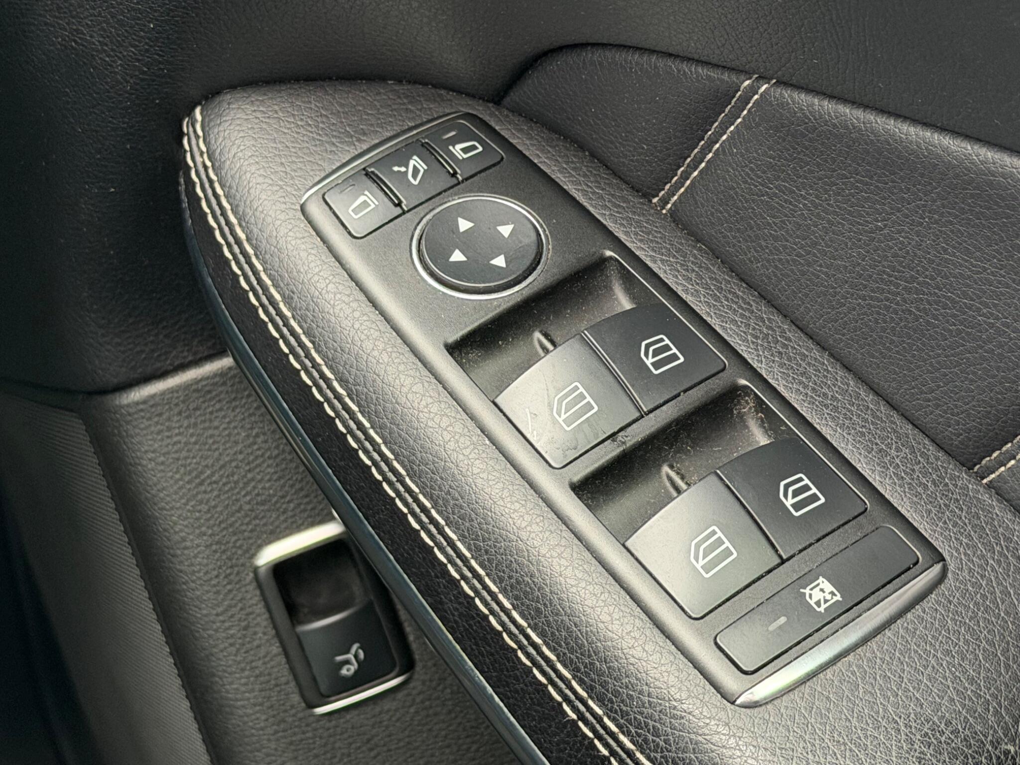 Mercedes-Benz GL view 50