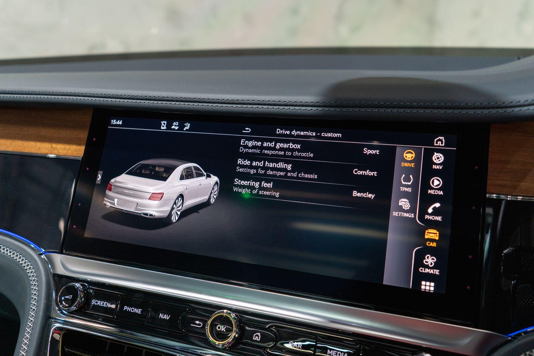 Bentley Flying Spur view 28