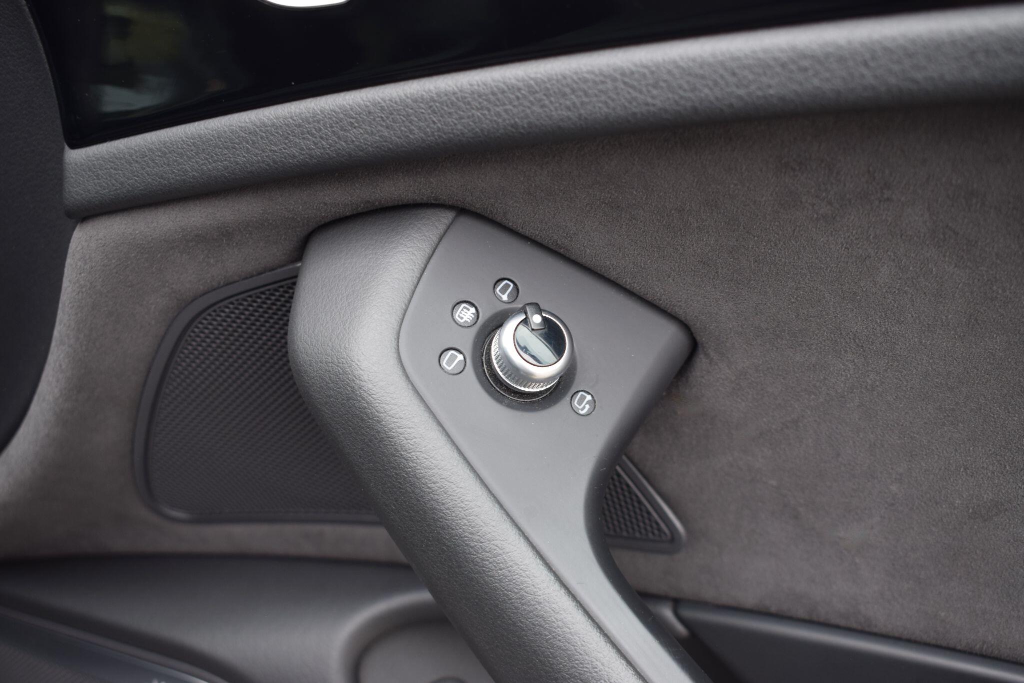 Audi A6 Avant view 15