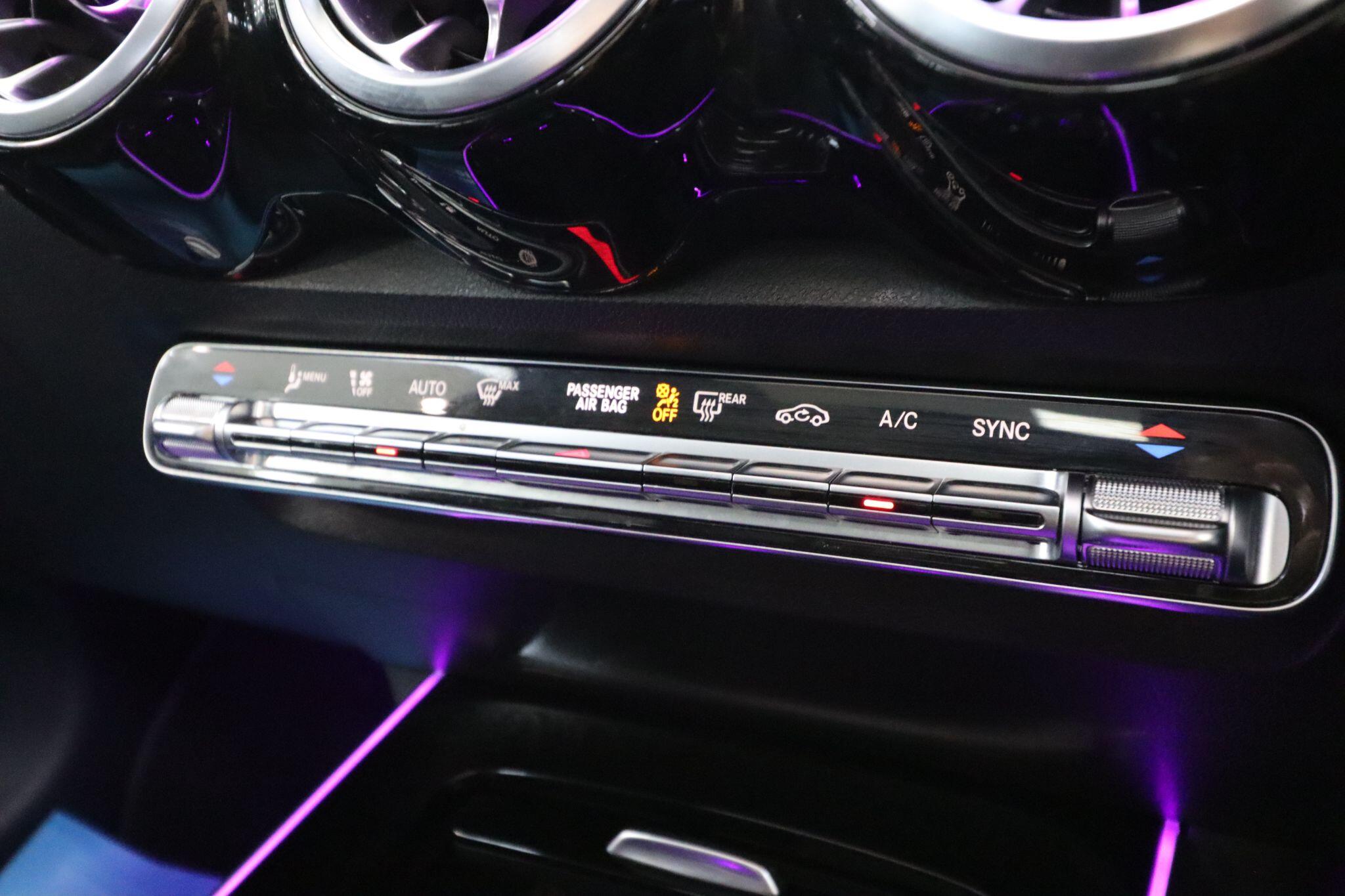 Mercedes-Benz GLB view 25