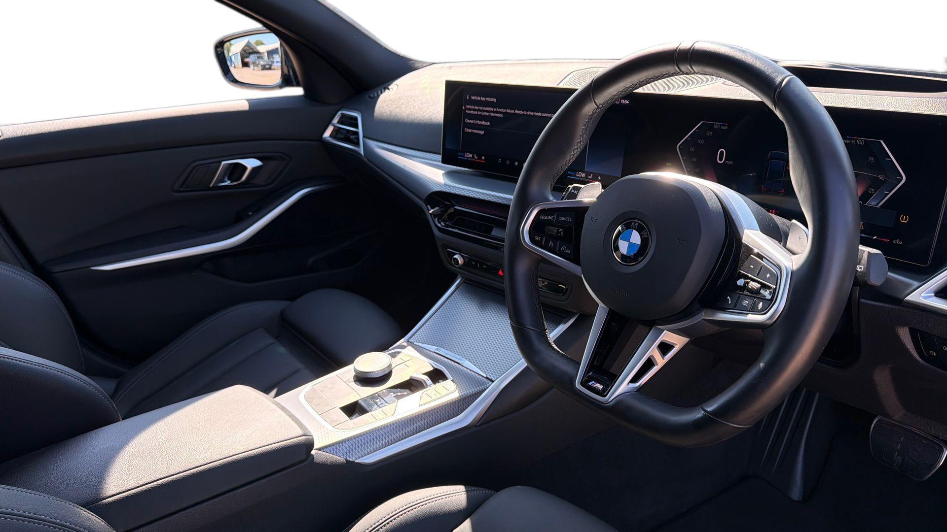 BMW 3 Series view 6