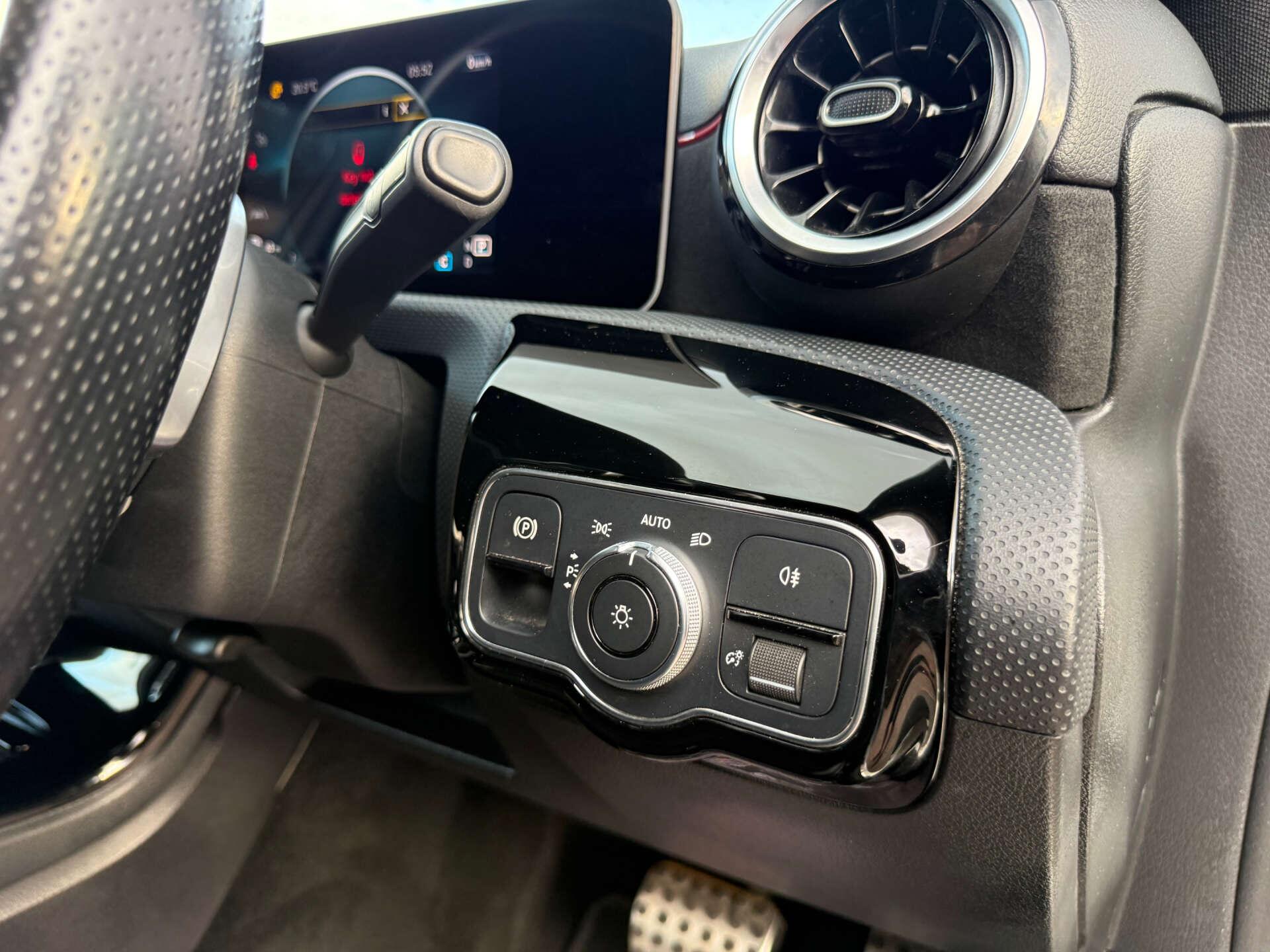 Mercedes-Benz A-Class view 36