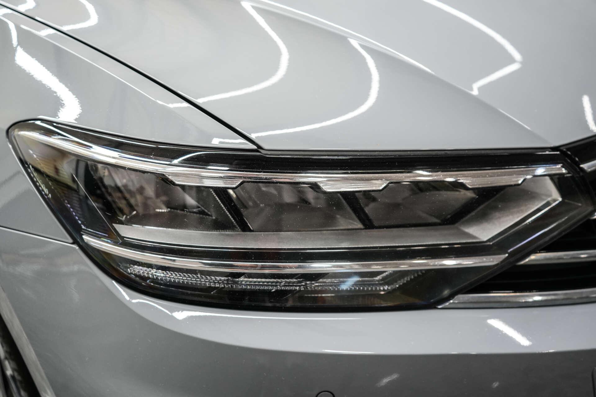 Volkswagen Passat view 6