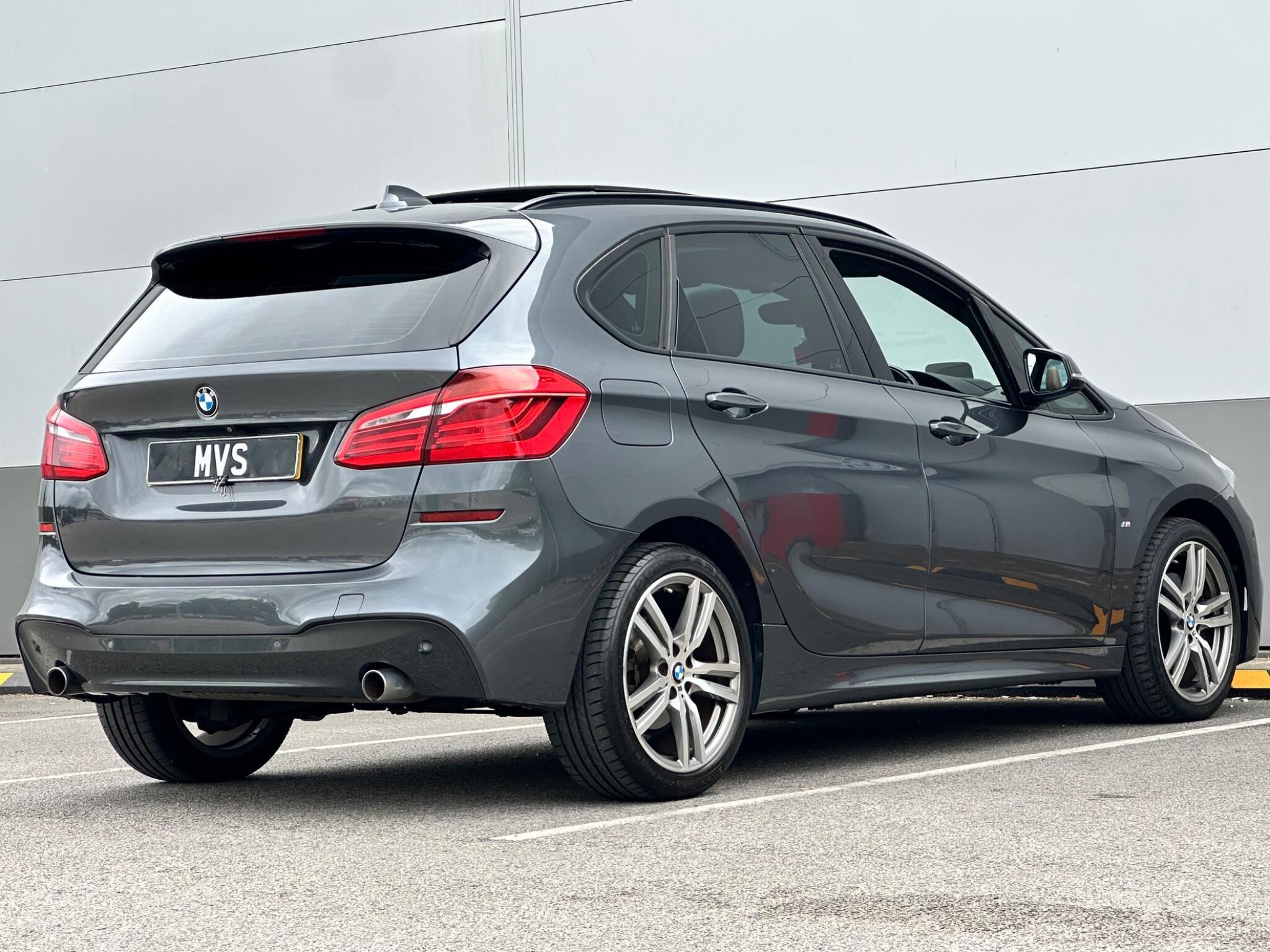 BMW 2 Series view 10