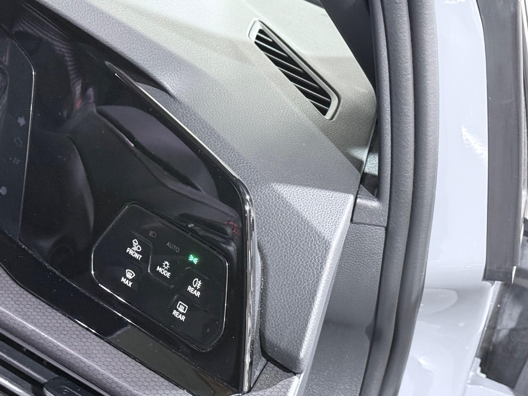 Volkswagen Golf view 33