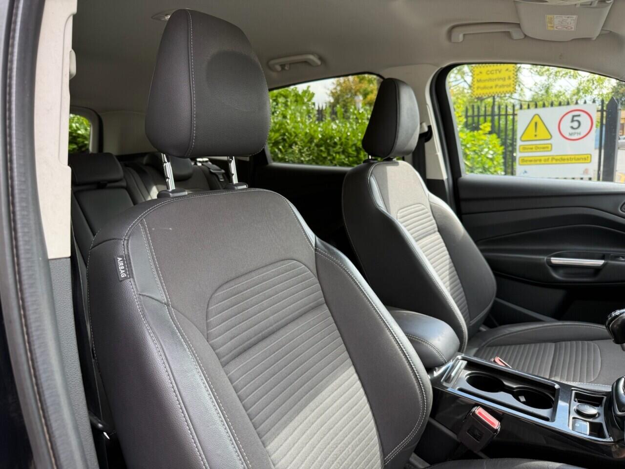 Ford Kuga view 10