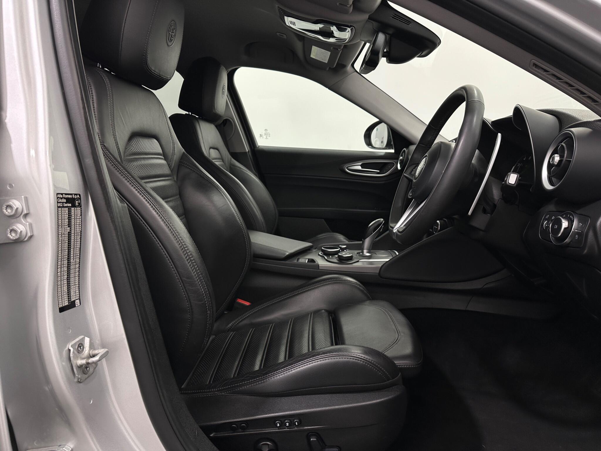 Alfa Romeo Giulia view 30
