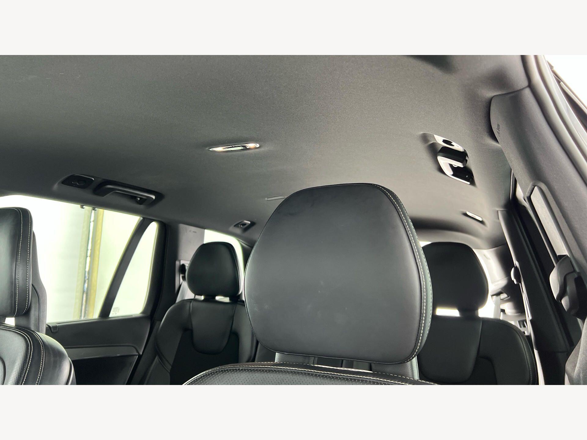 Volvo XC90 view 14