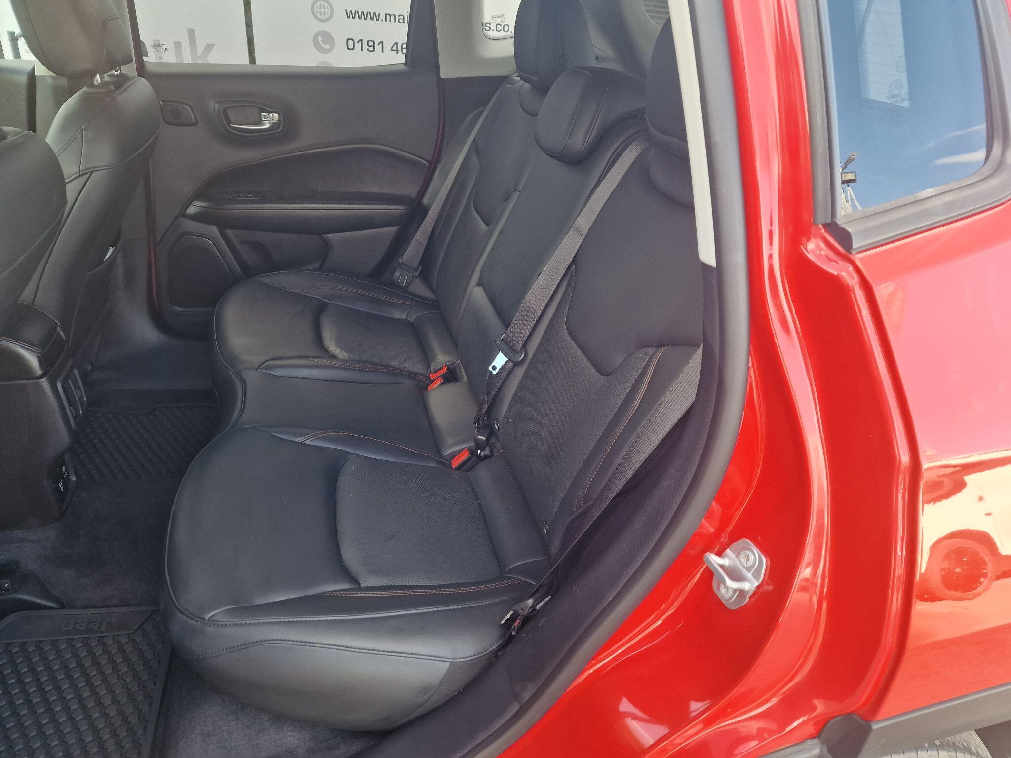 Jeep Compass view 26