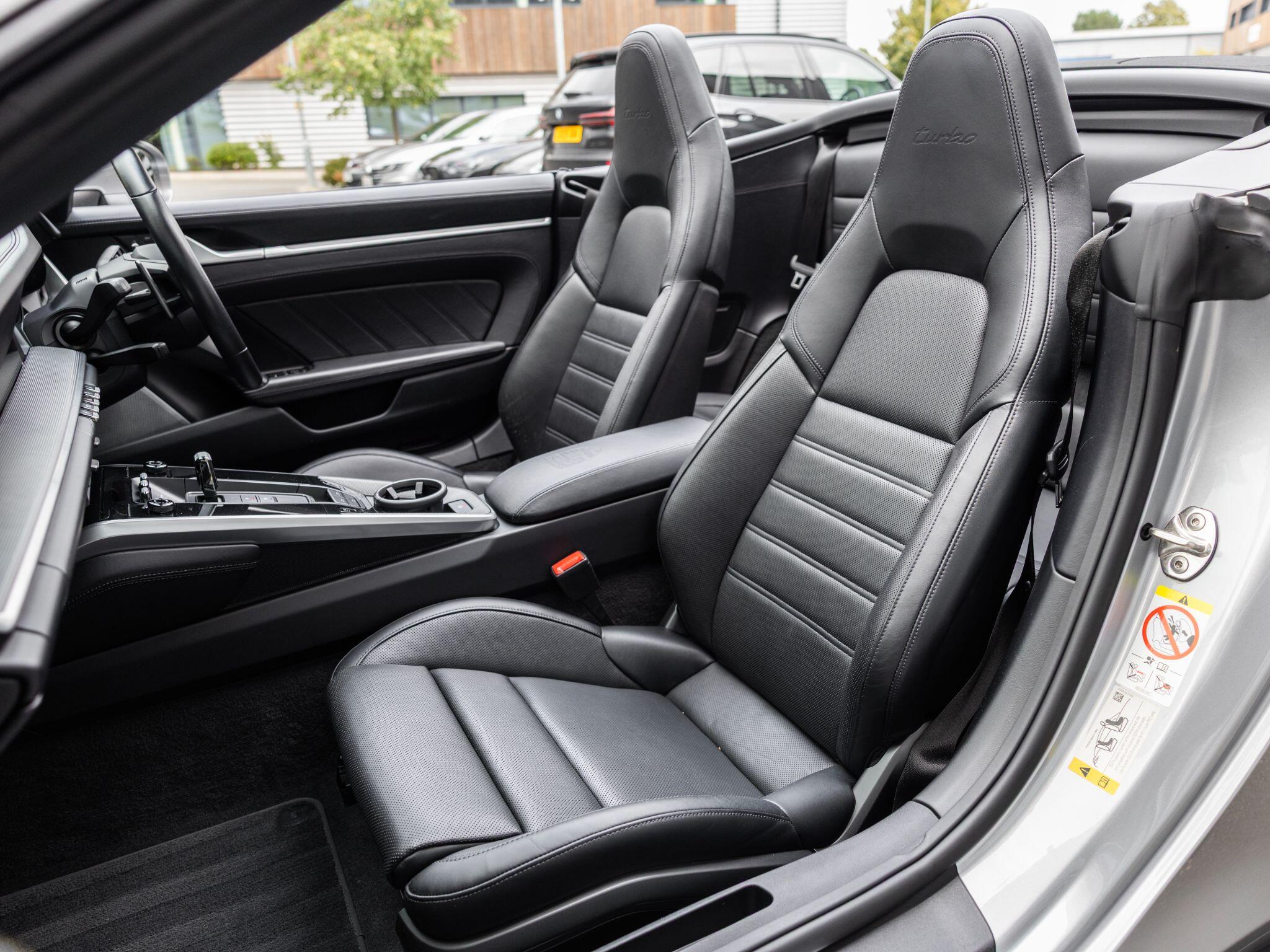 Porsche 911 view 51