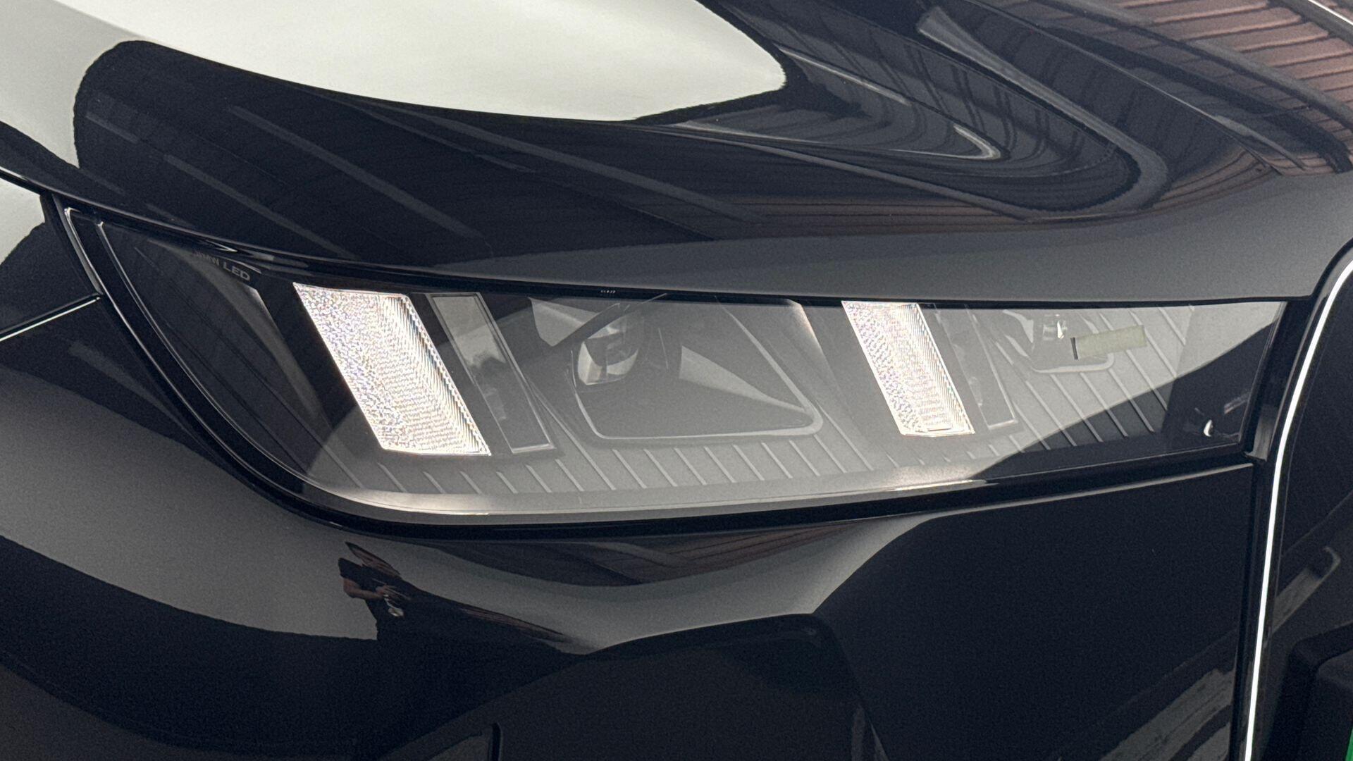 BMW iX view 24
