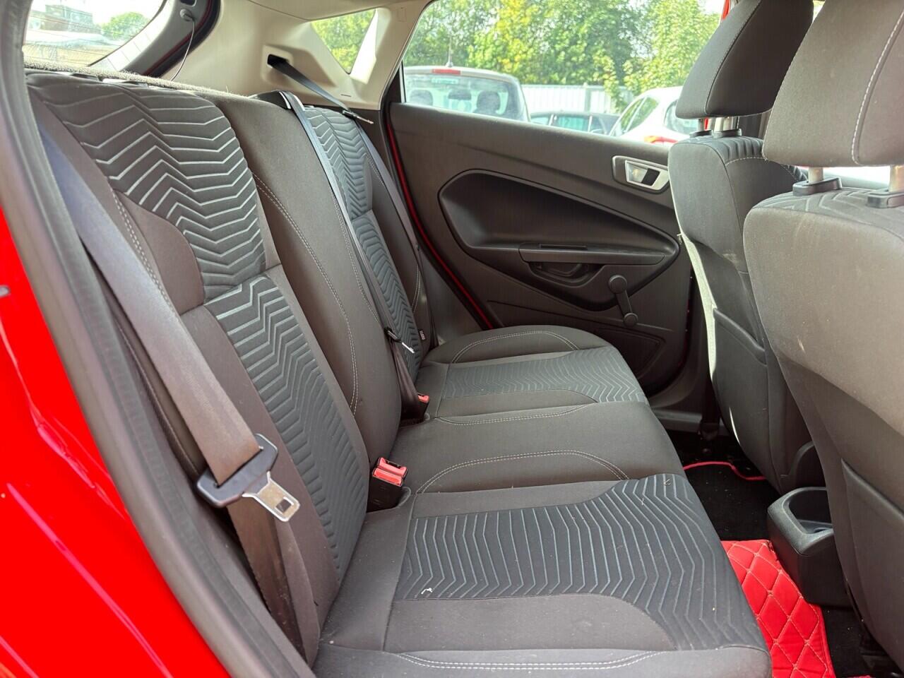 Ford Fiesta view 12