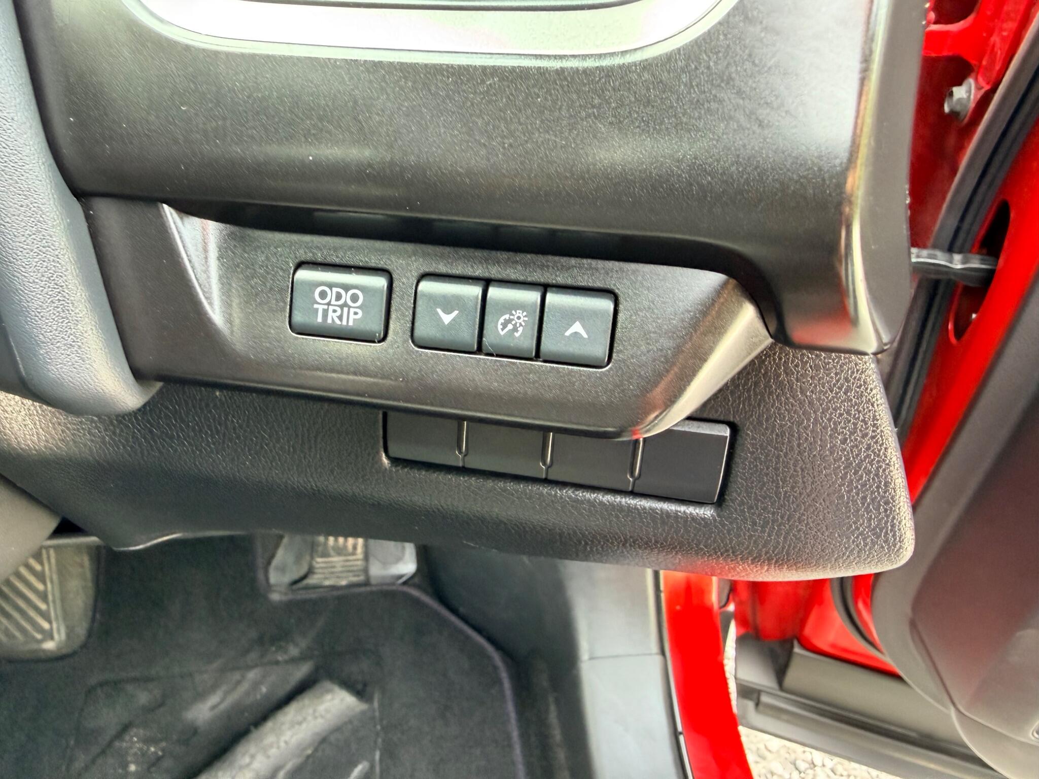Lexus Ux view 21