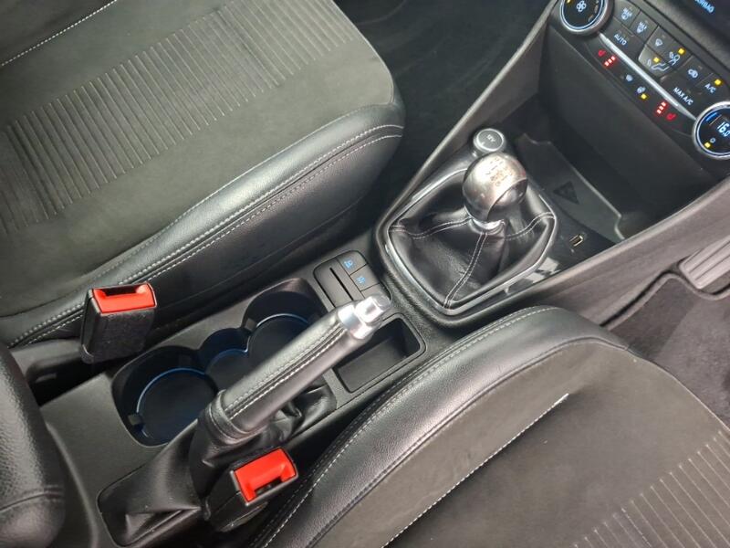 Ford Fiesta view 10