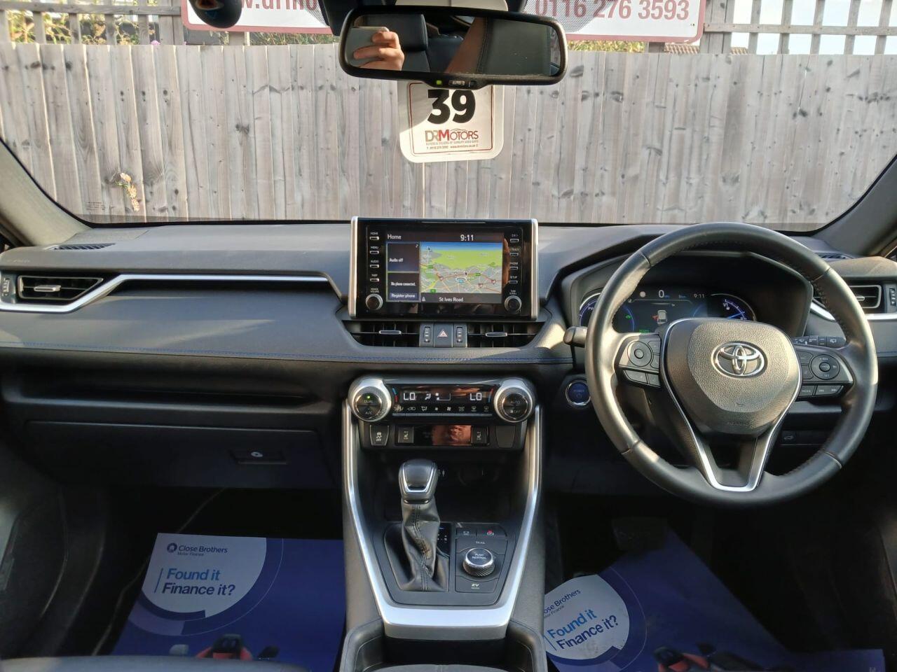 Toyota RAV4 view 7