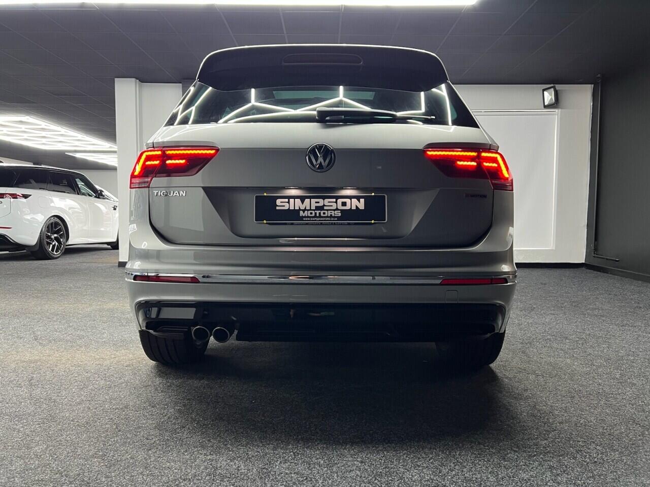 Volkswagen Tiguan view 10