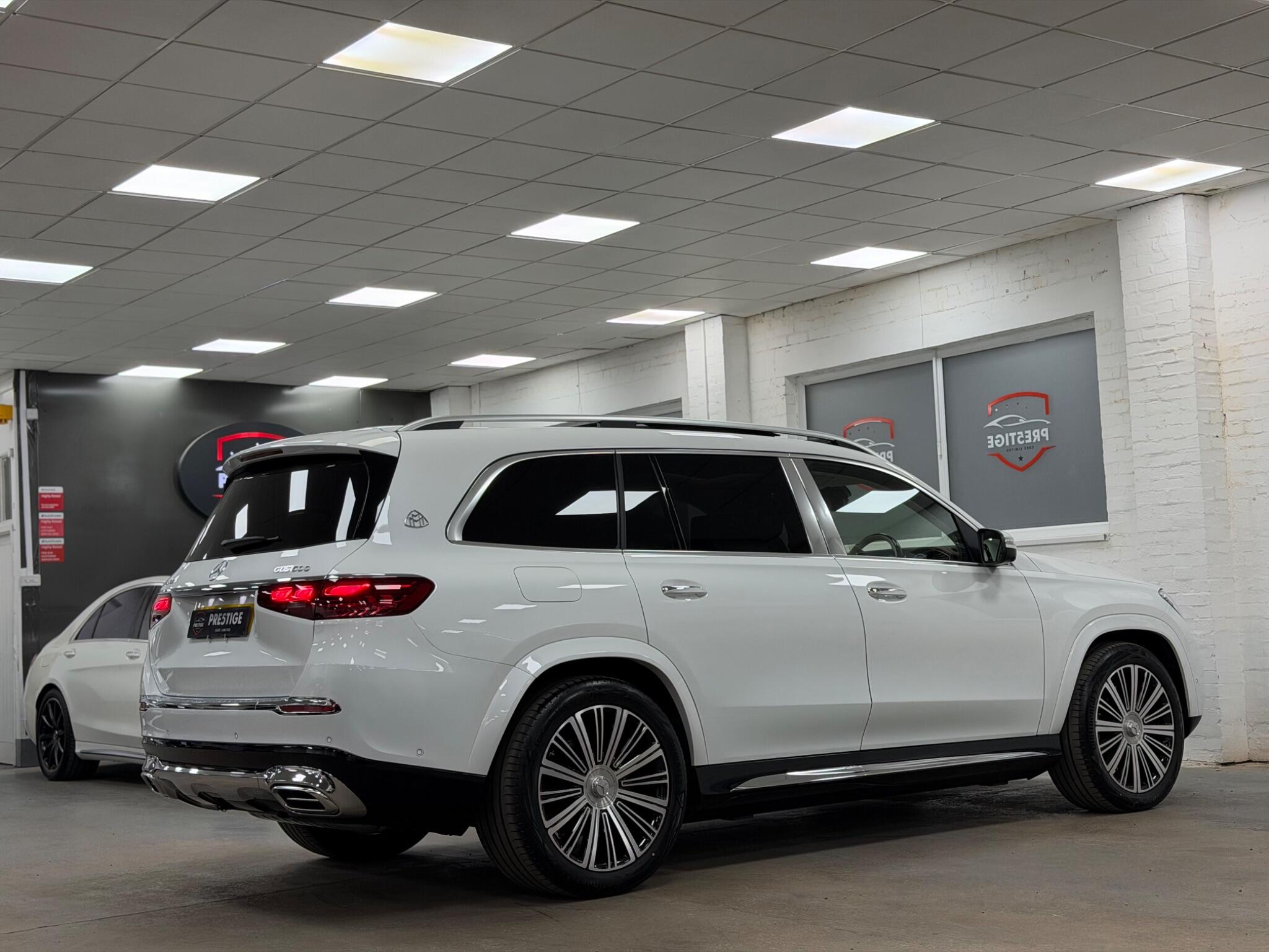Mercedes-Benz GLS view 7