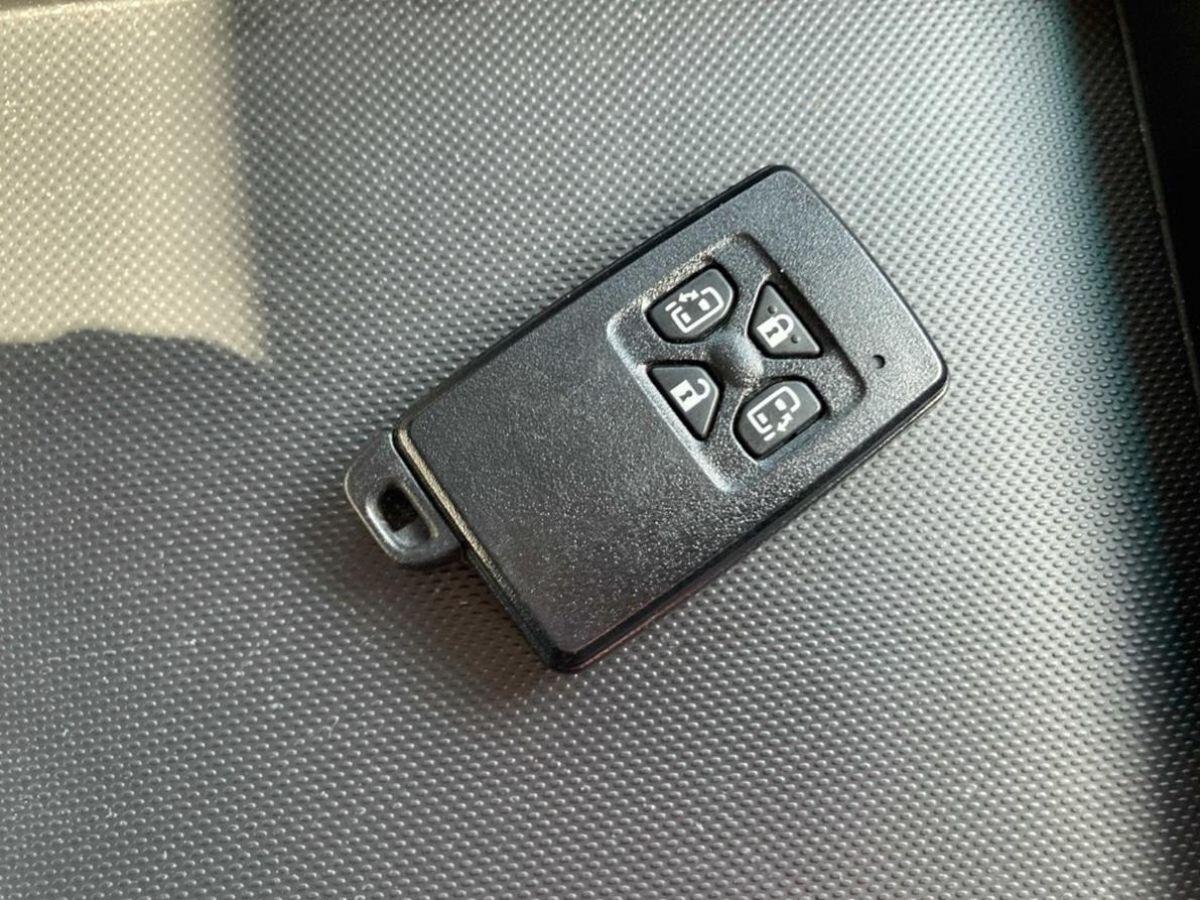 Toyota Vellfire view 24