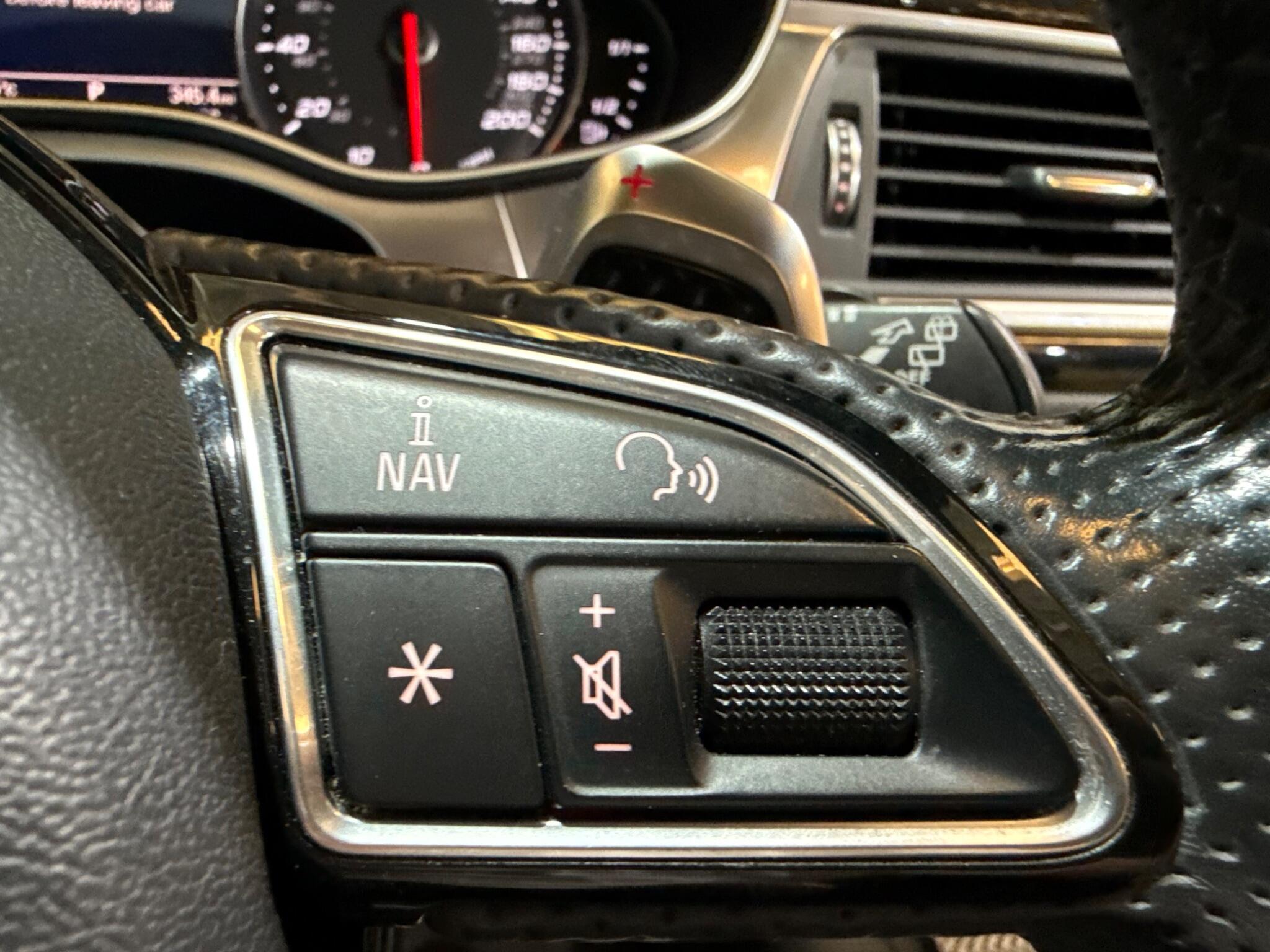 Audi RS6 view 34