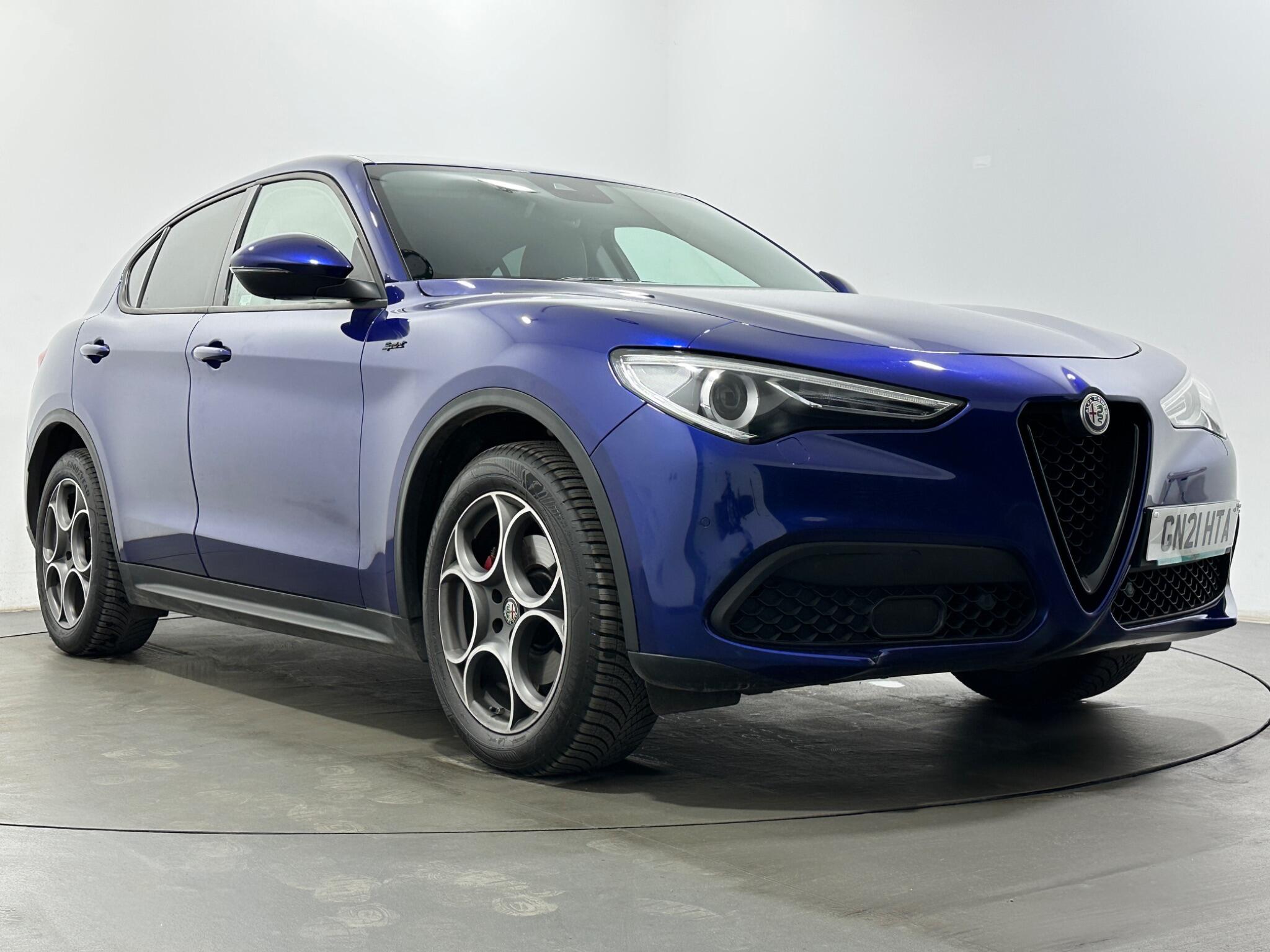 Alfa Romeo Stelvio view 52