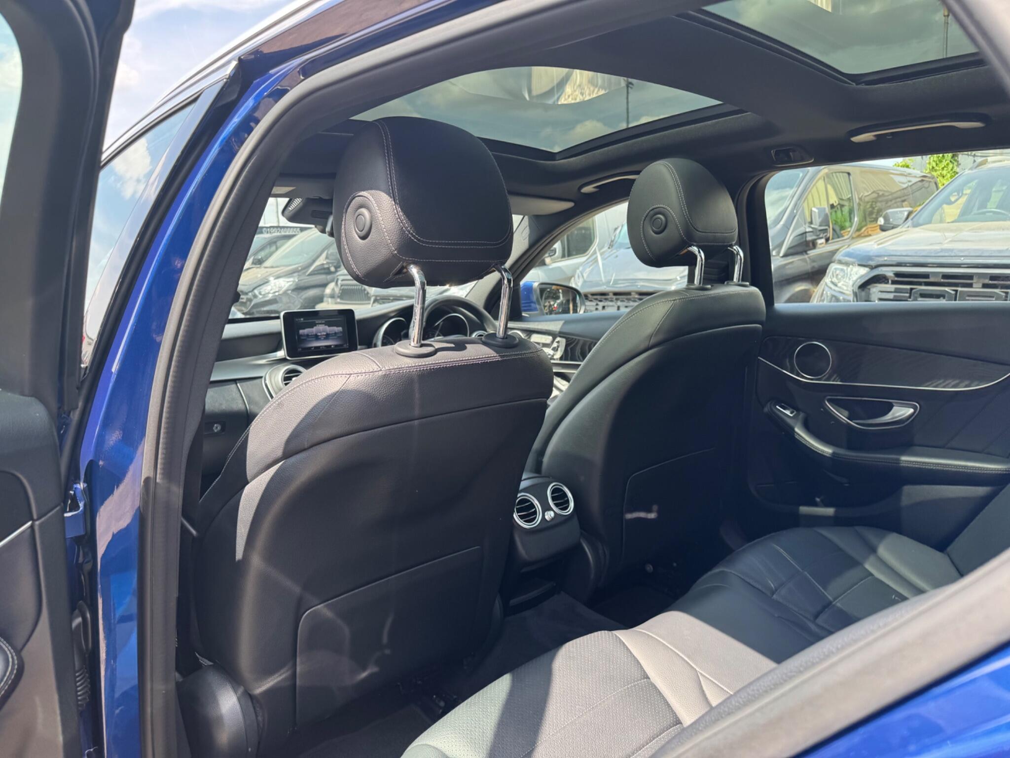 Mercedes-Benz C Class view 18