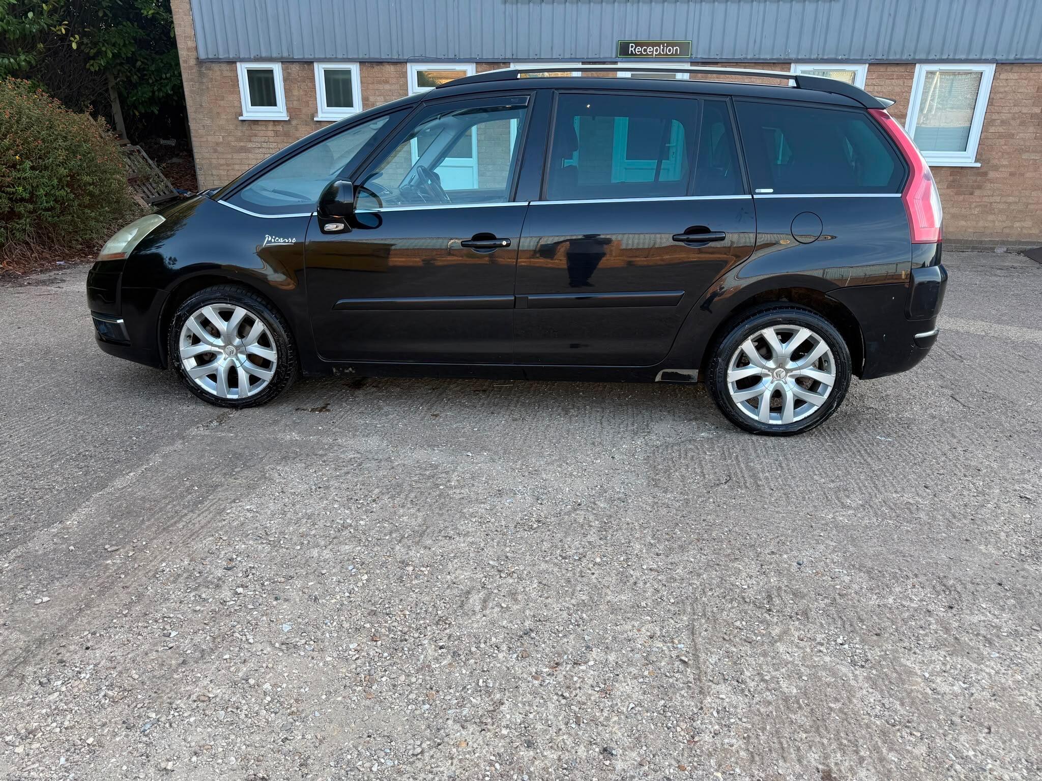 Citroen Grand C4 Picasso view 17