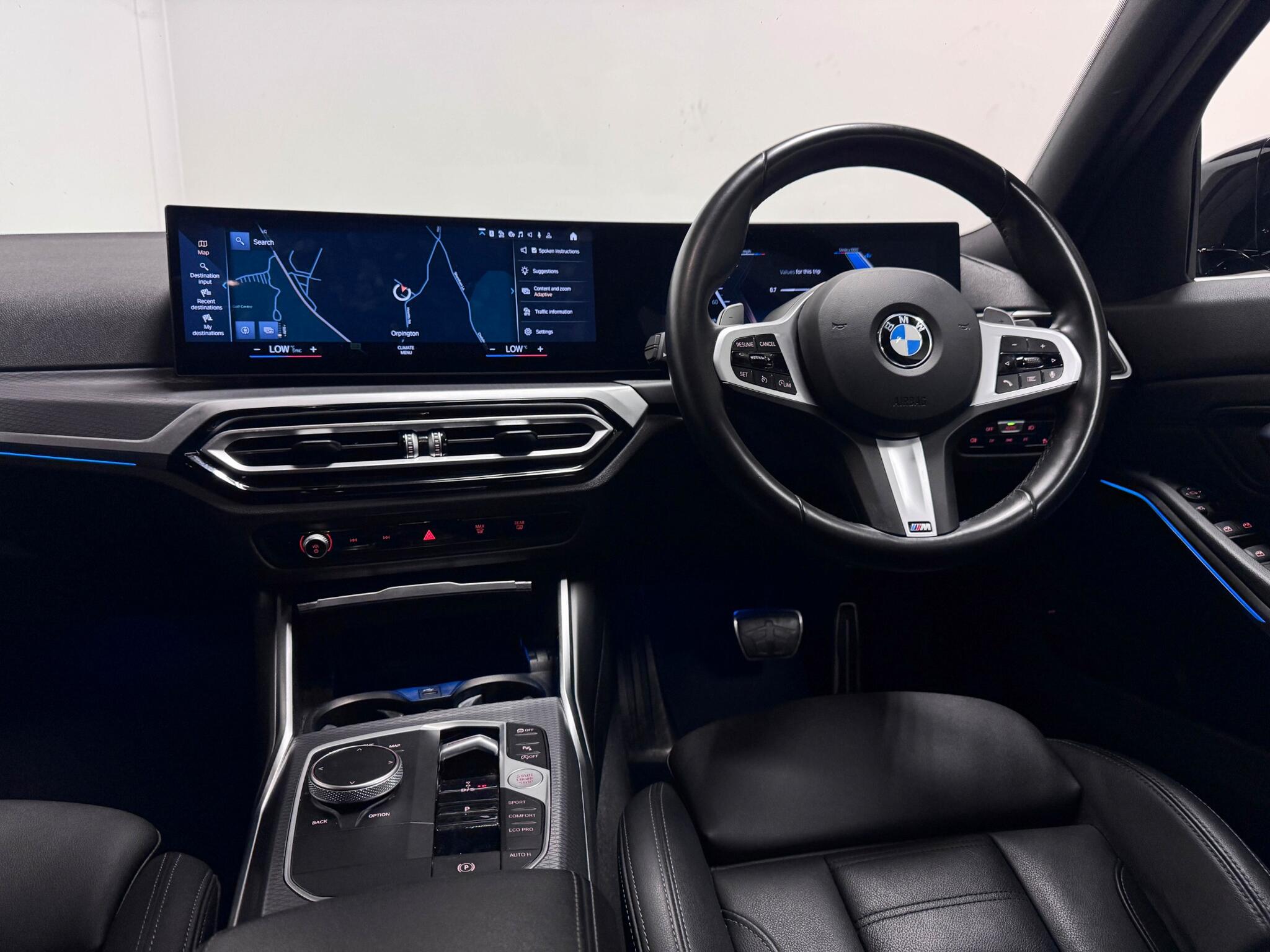 BMW 3 Series view 13