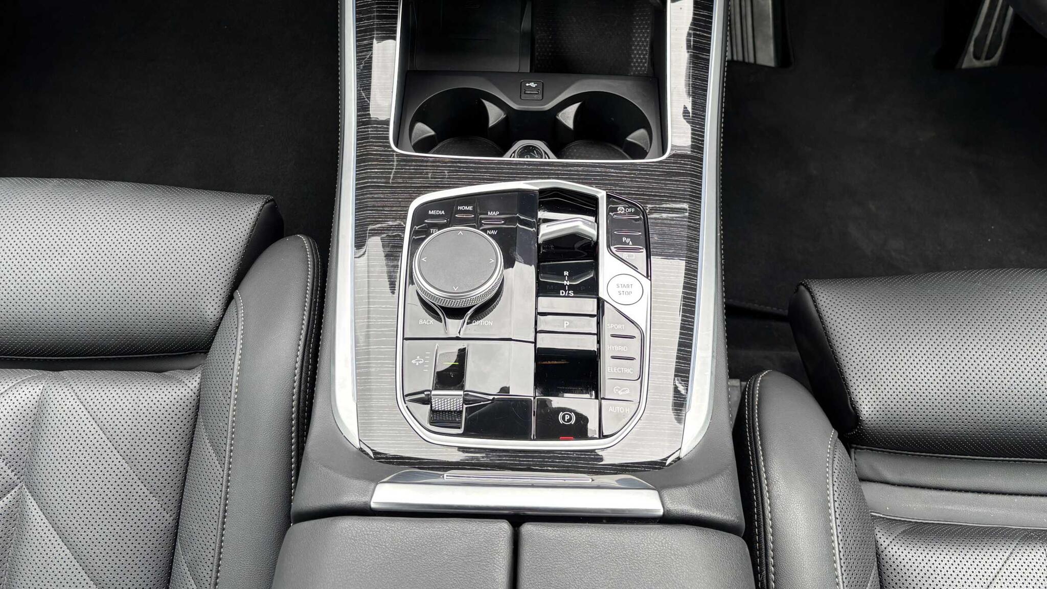 BMW X5 view 14