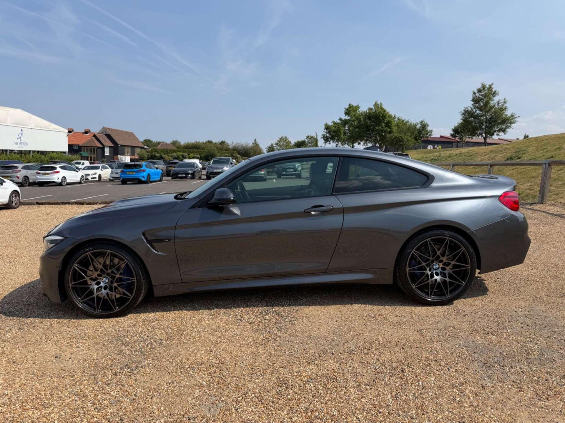 BMW M4 view 6
