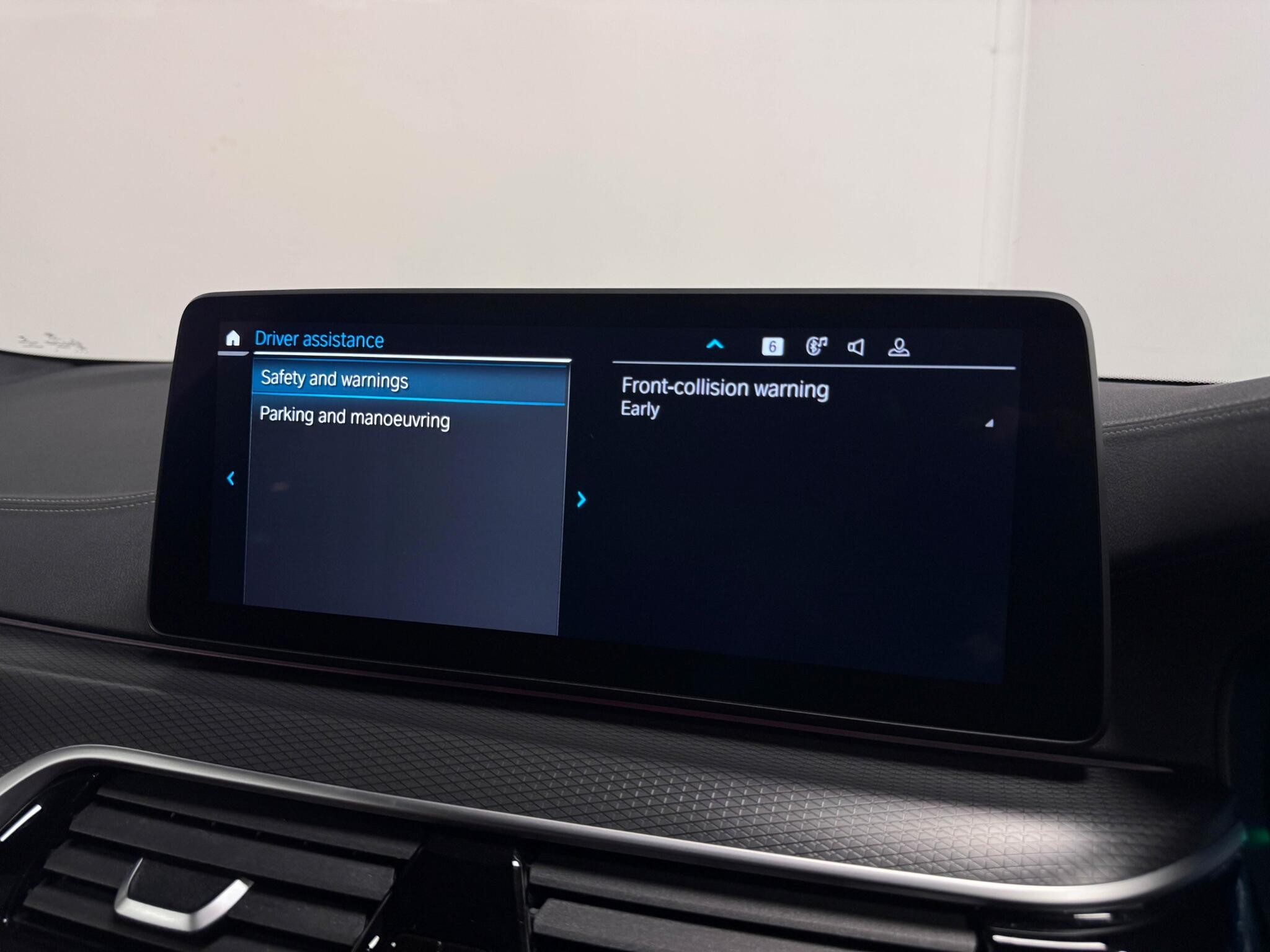 BMW 5 Series view 49