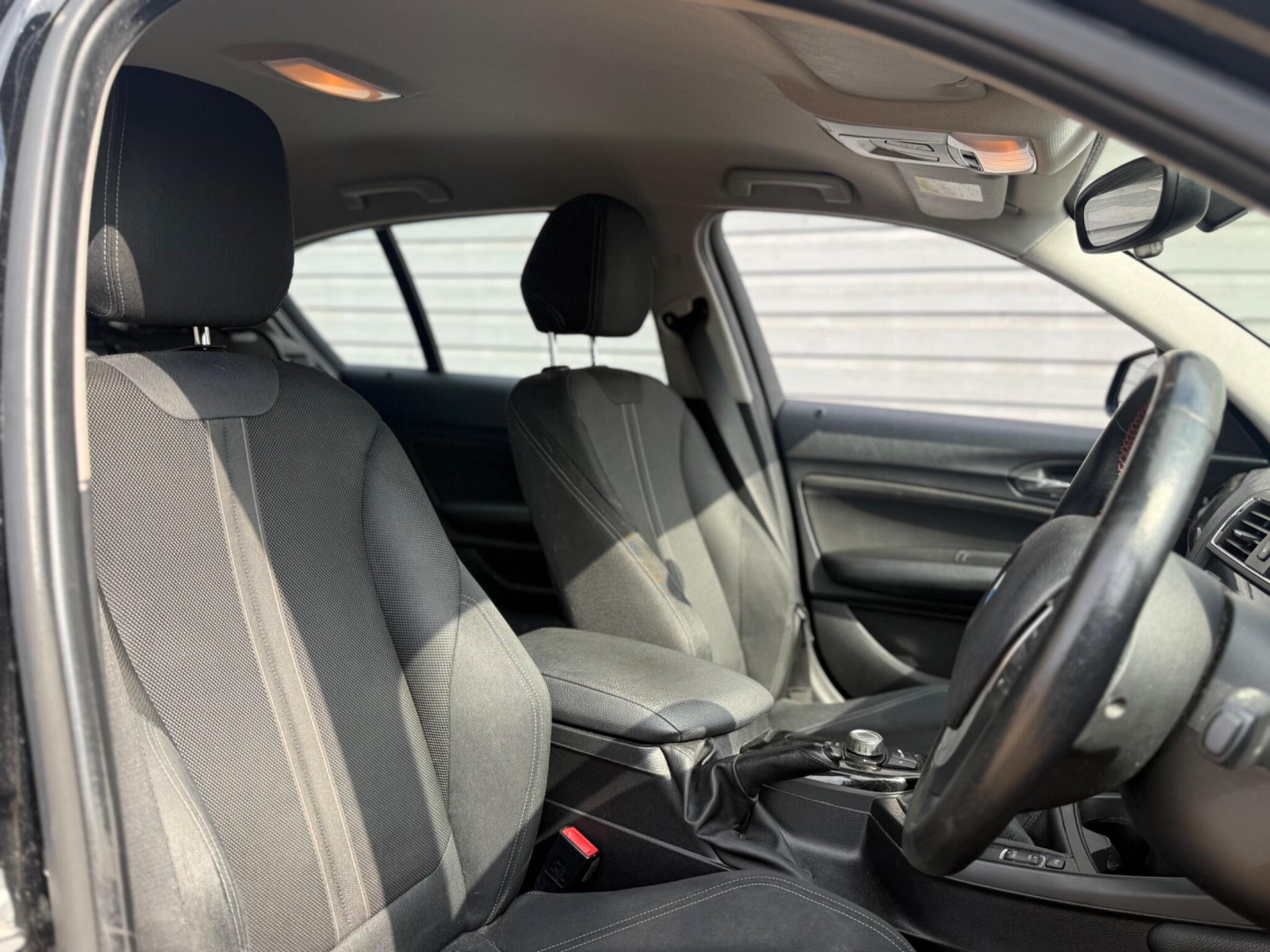 BMW 1 Series view 19