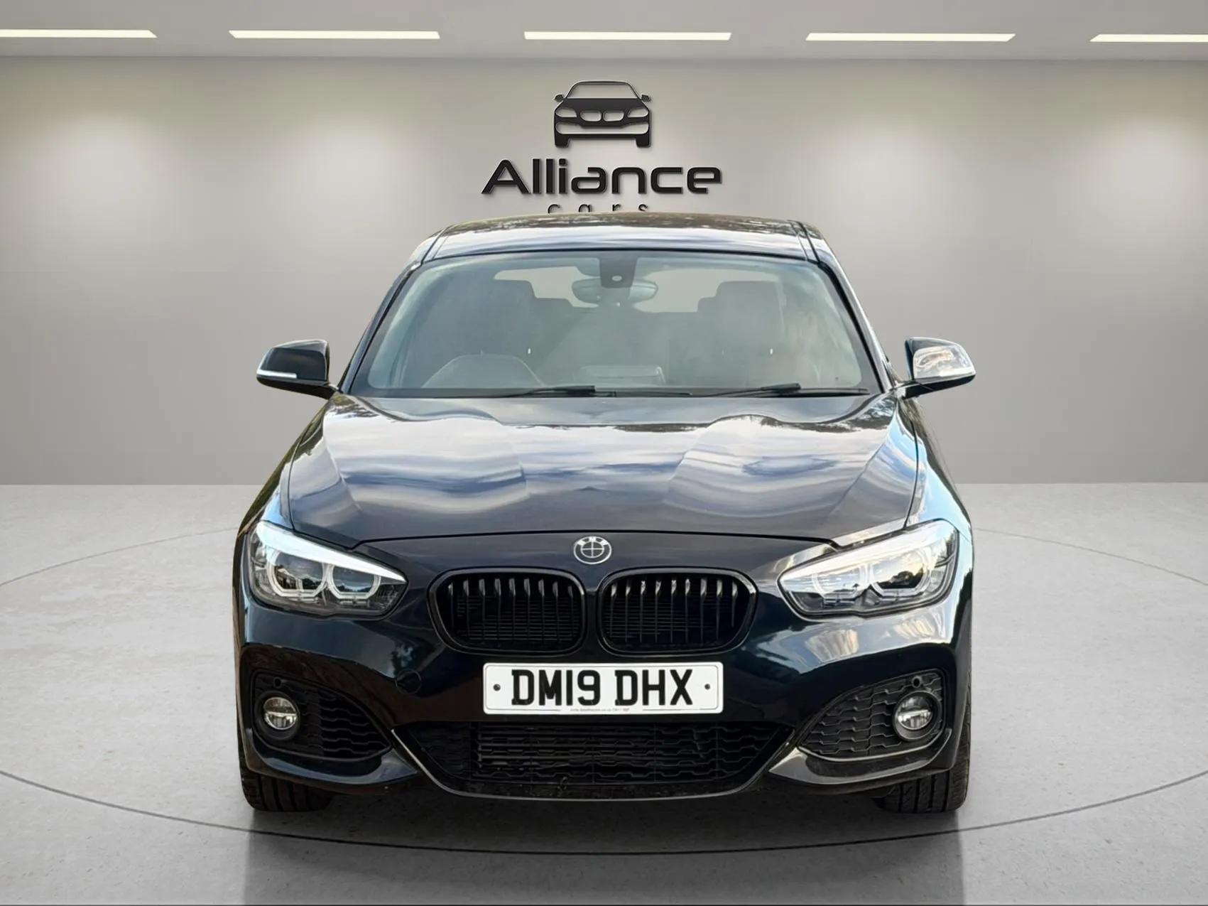 BMW 1 Series view 23