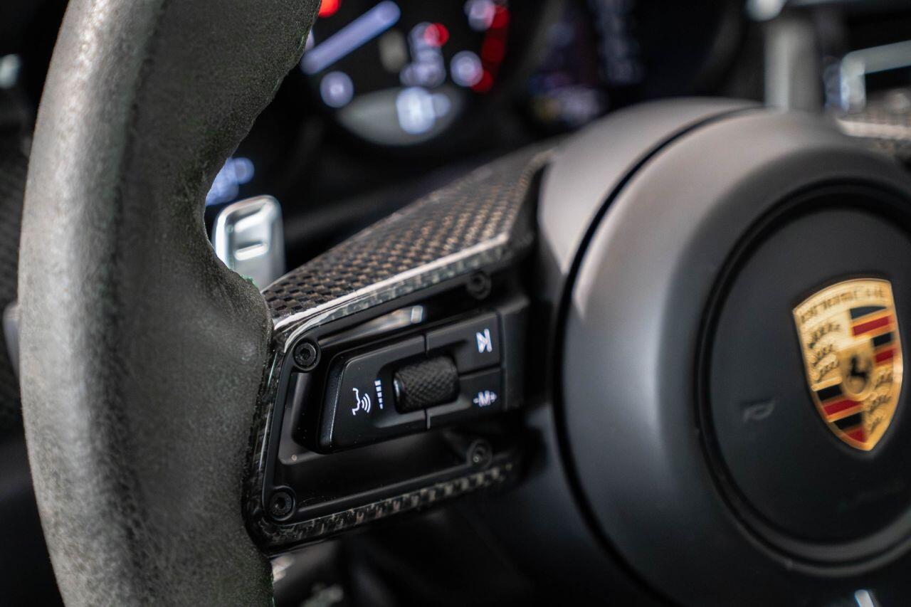 Porsche Macan view 61