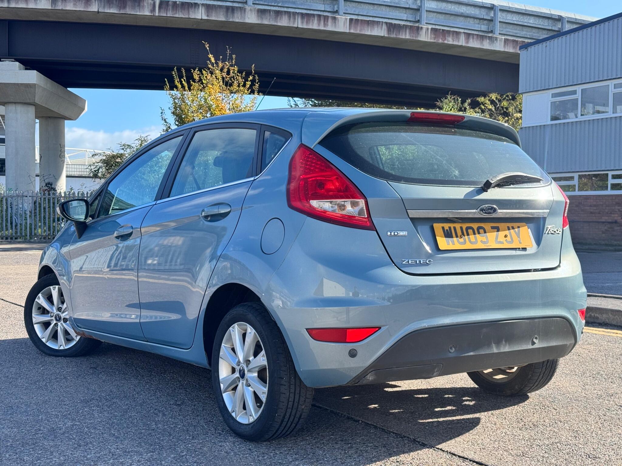 Ford Fiesta view 8