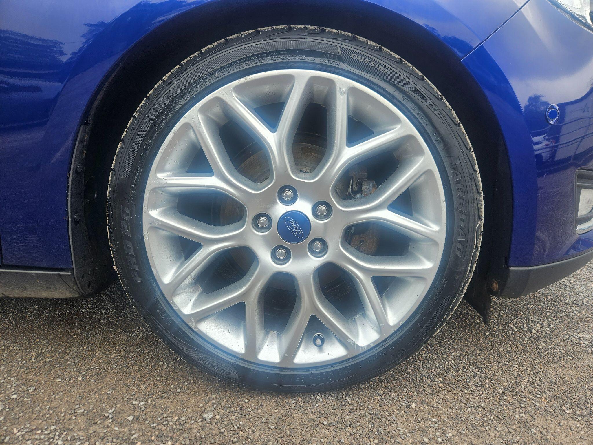 2017 Ford Focus image 59