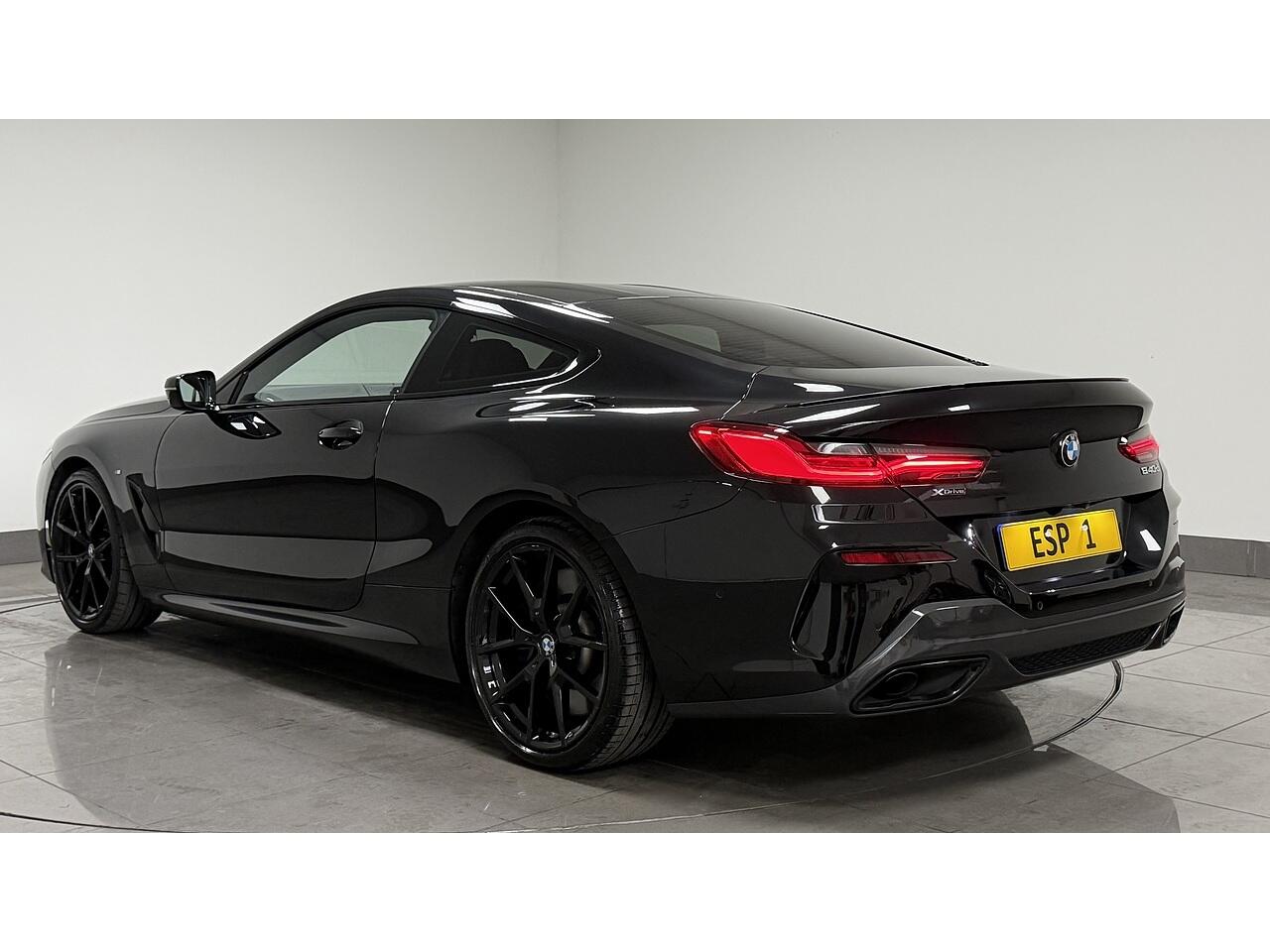 BMW 8 Series view 5