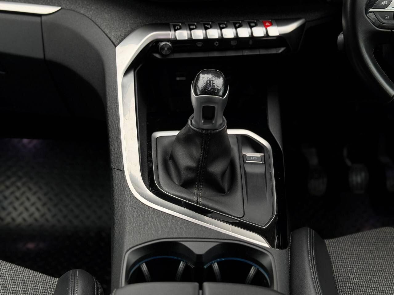 Peugeot 3008 view 27