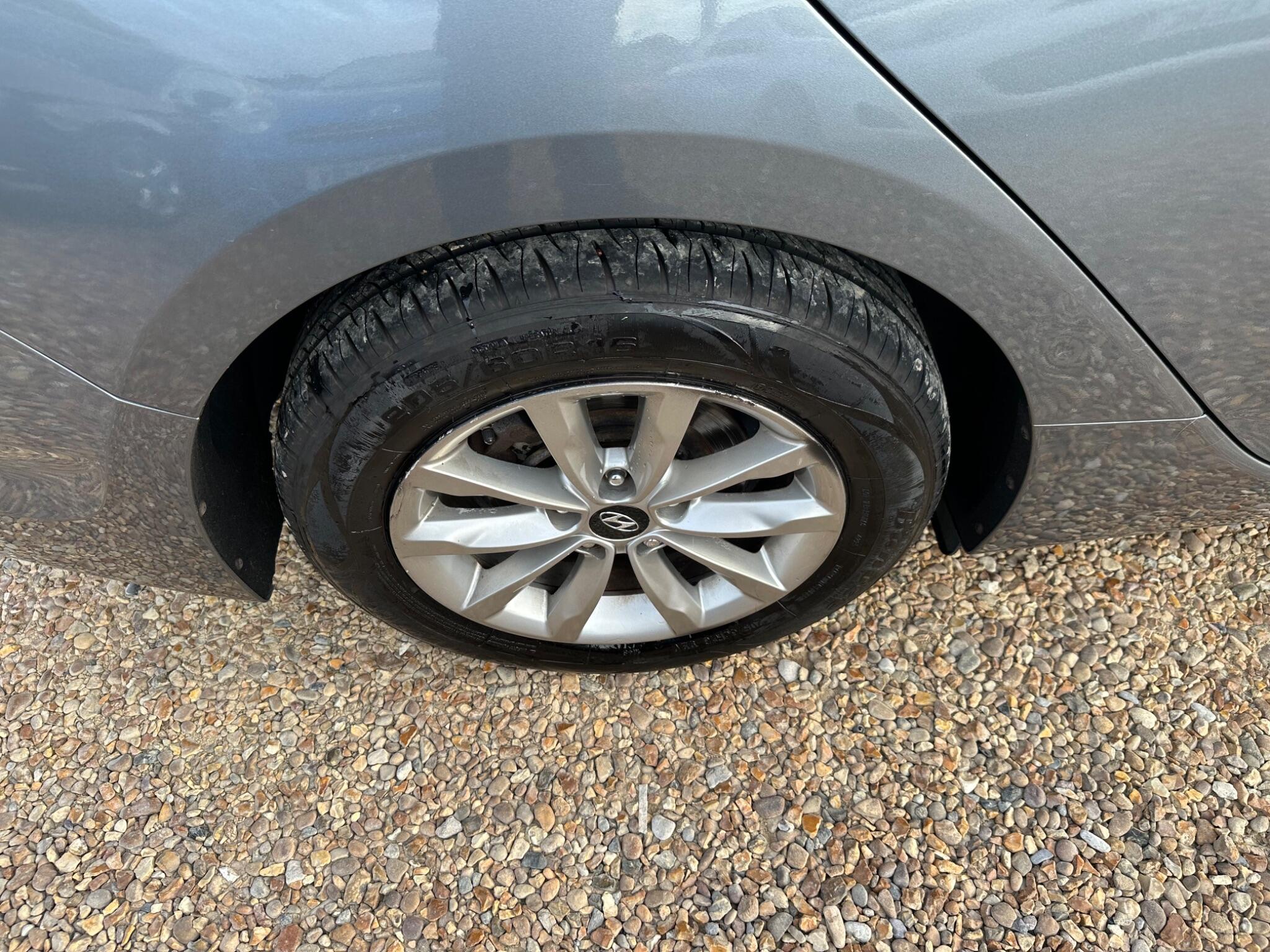 Hyundai I40 view 40
