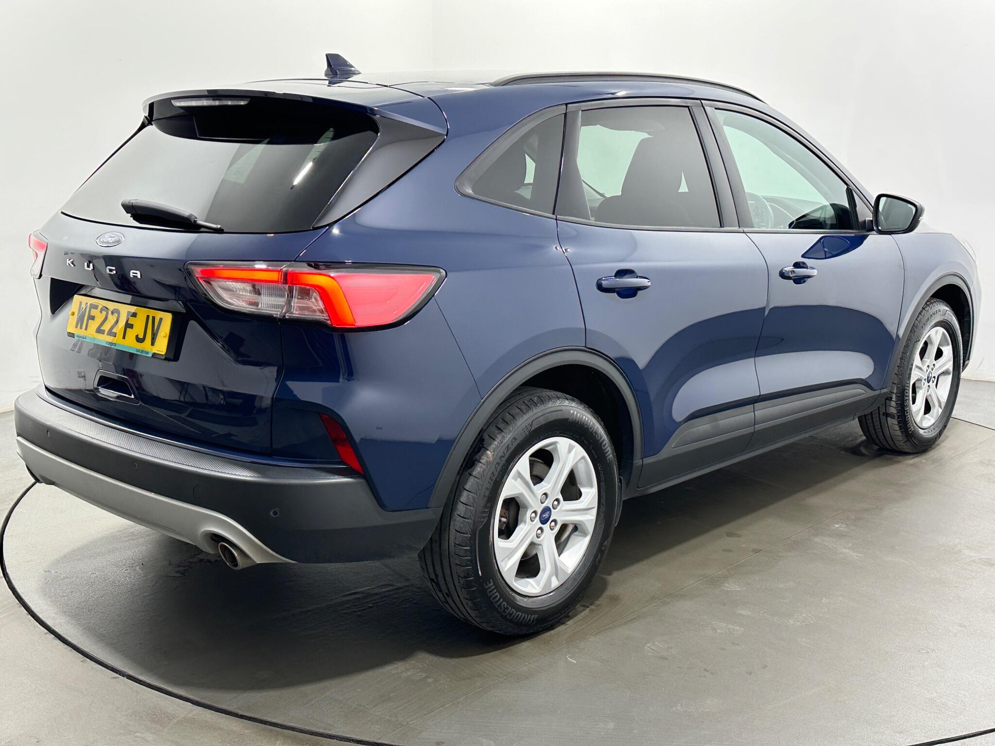 Ford Kuga view 50