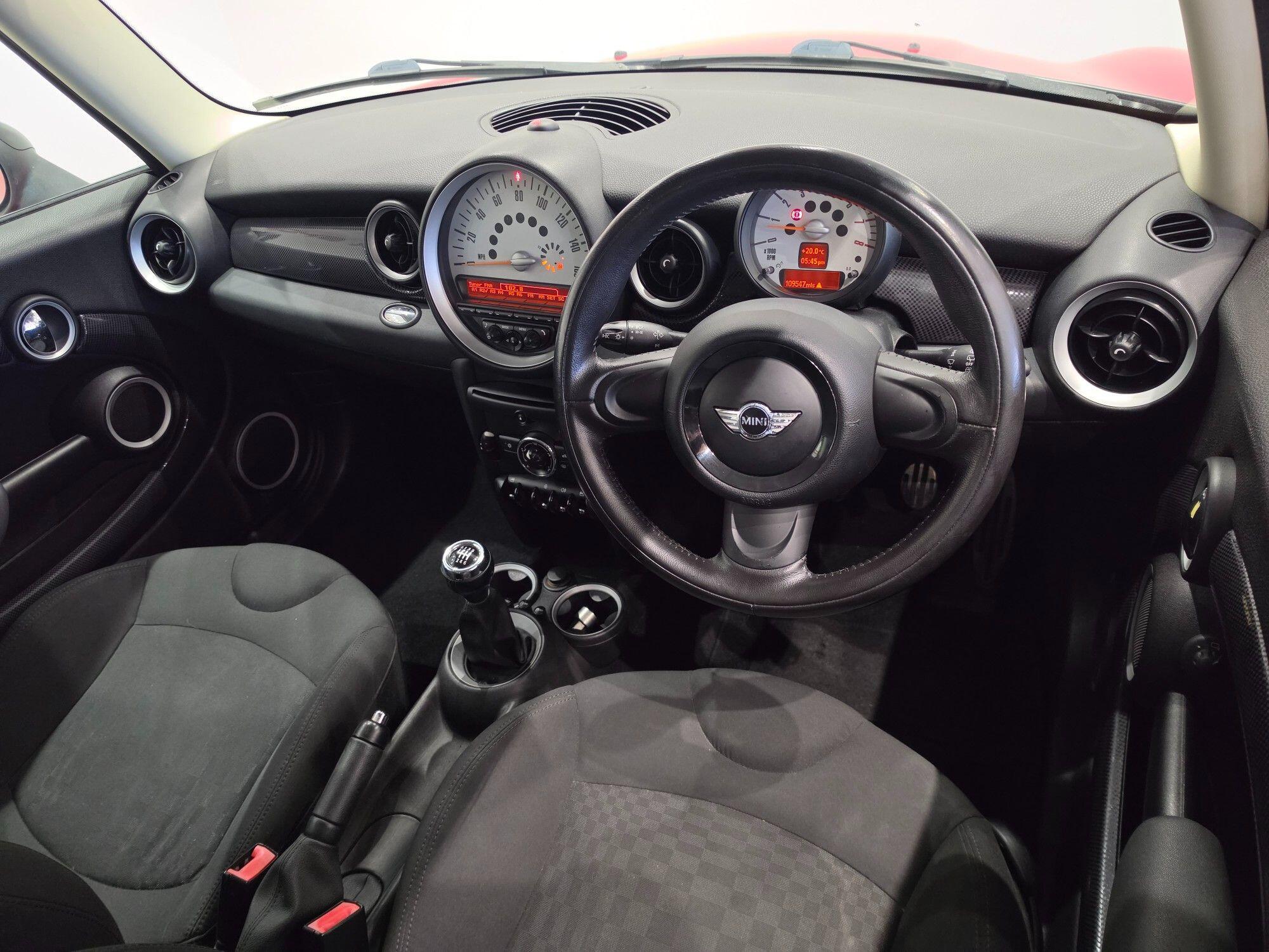 Mini Clubman view 23