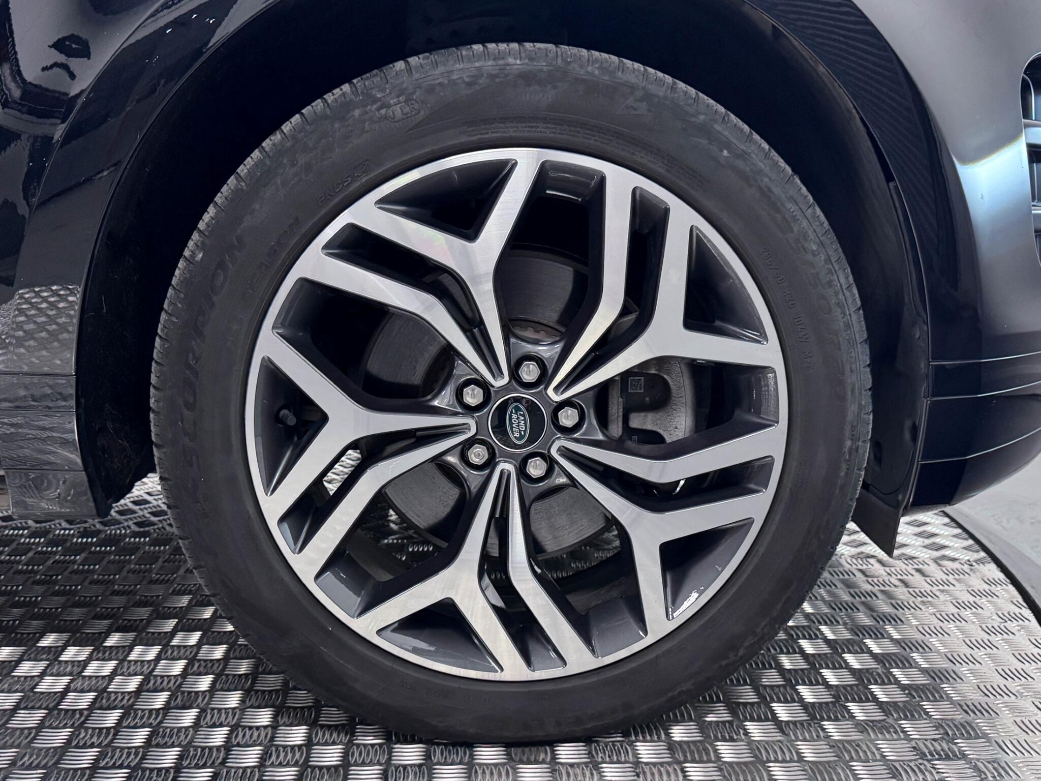 Land Rover Range Rover Evoque view 60
