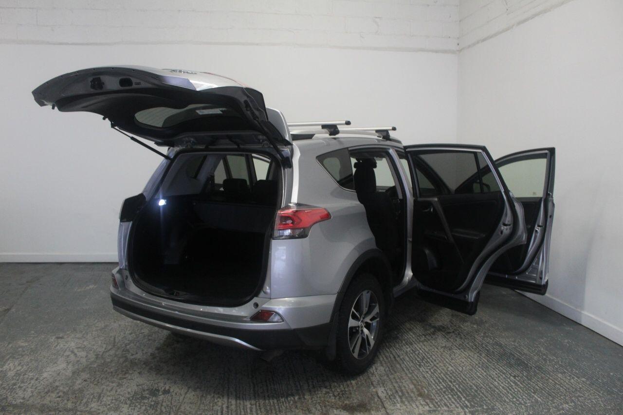 Toyota Rav4 view 22