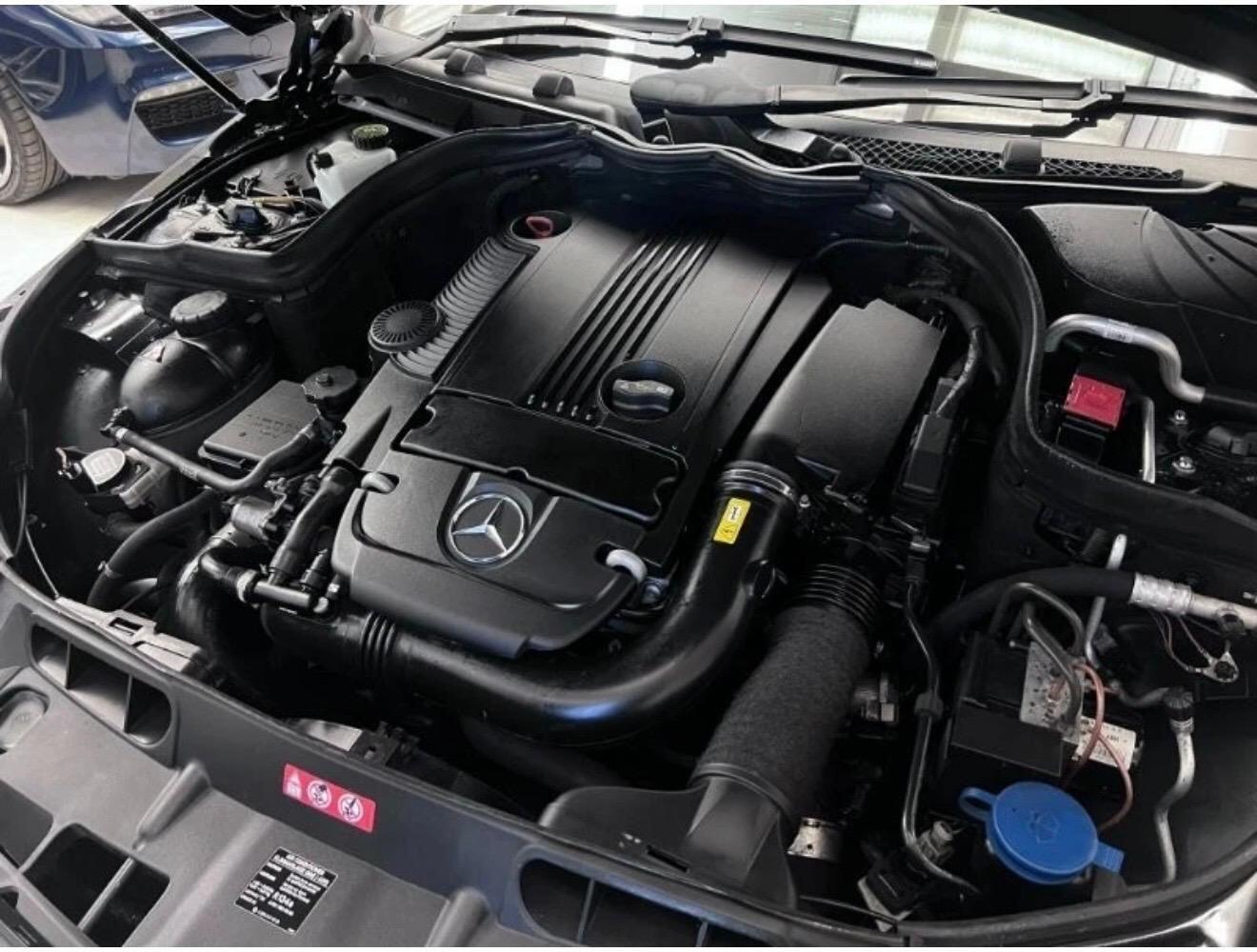 2012 Mercedes-Benz C Class image 12