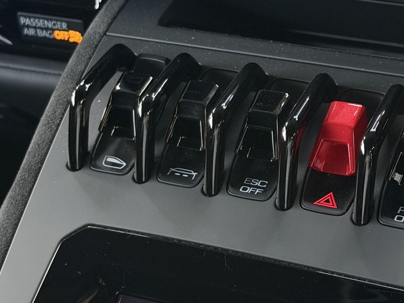 Lamborghini Huracan view 59